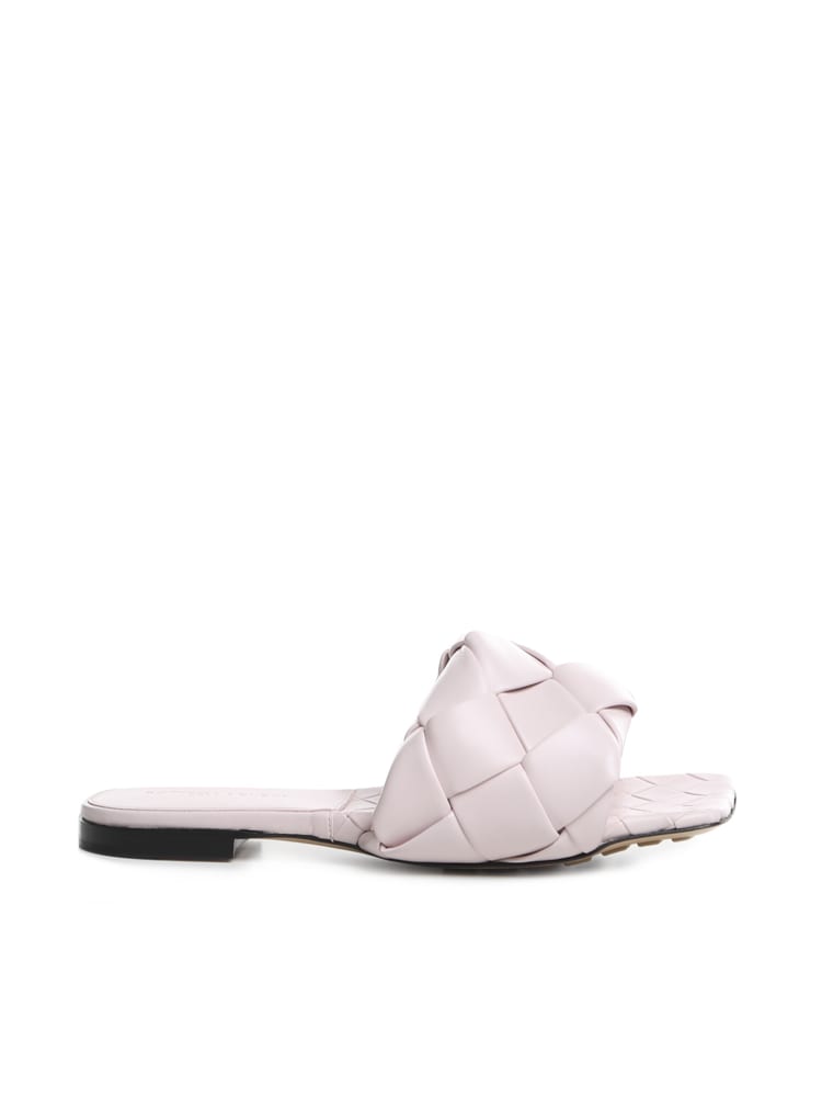 Shop Bottega Veneta Lido Sandals In Calfskin In Powder