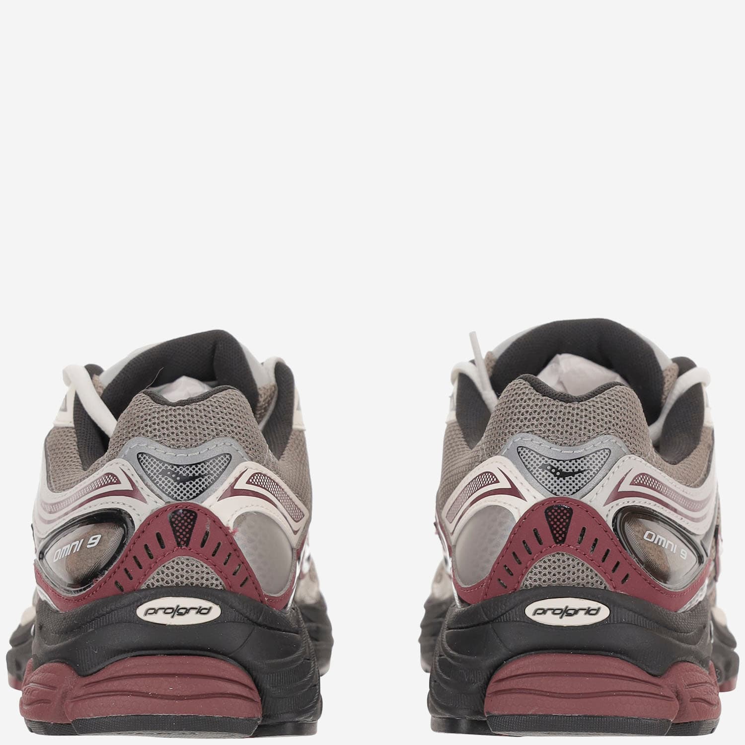 Saucony Progrid Omni 9 Tmy Sneakers In Multi