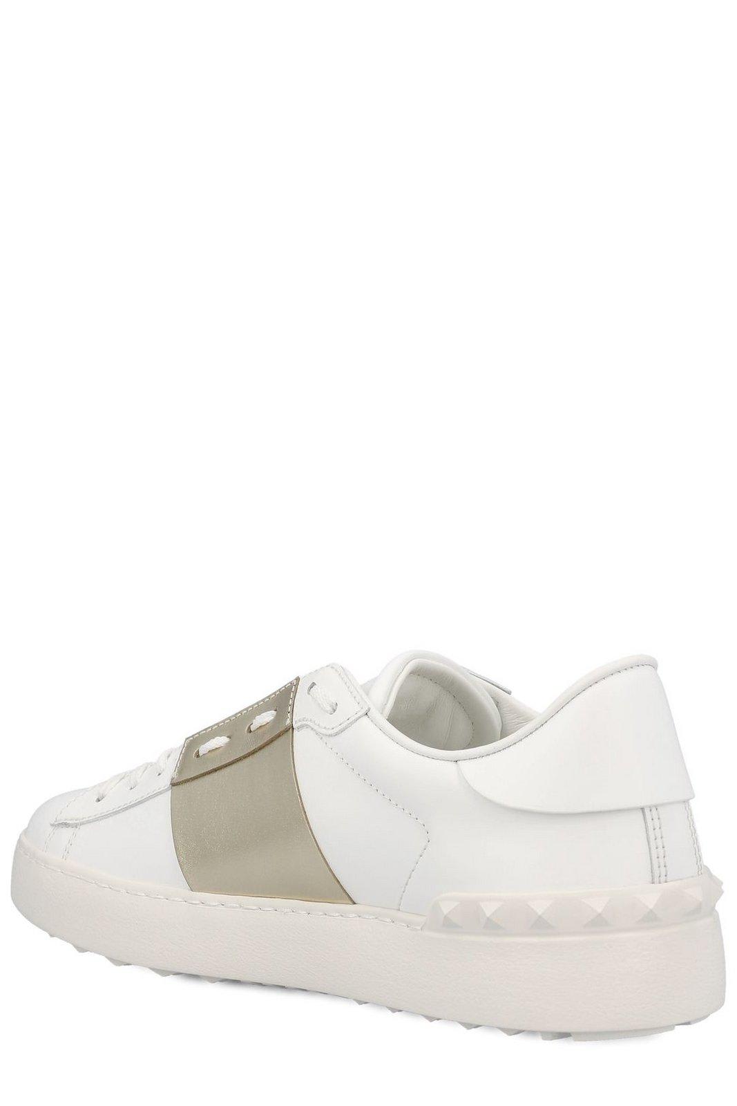 Shop Valentino Garavani Low-top Lace-up Sneakers In Bianco/platino/bianco