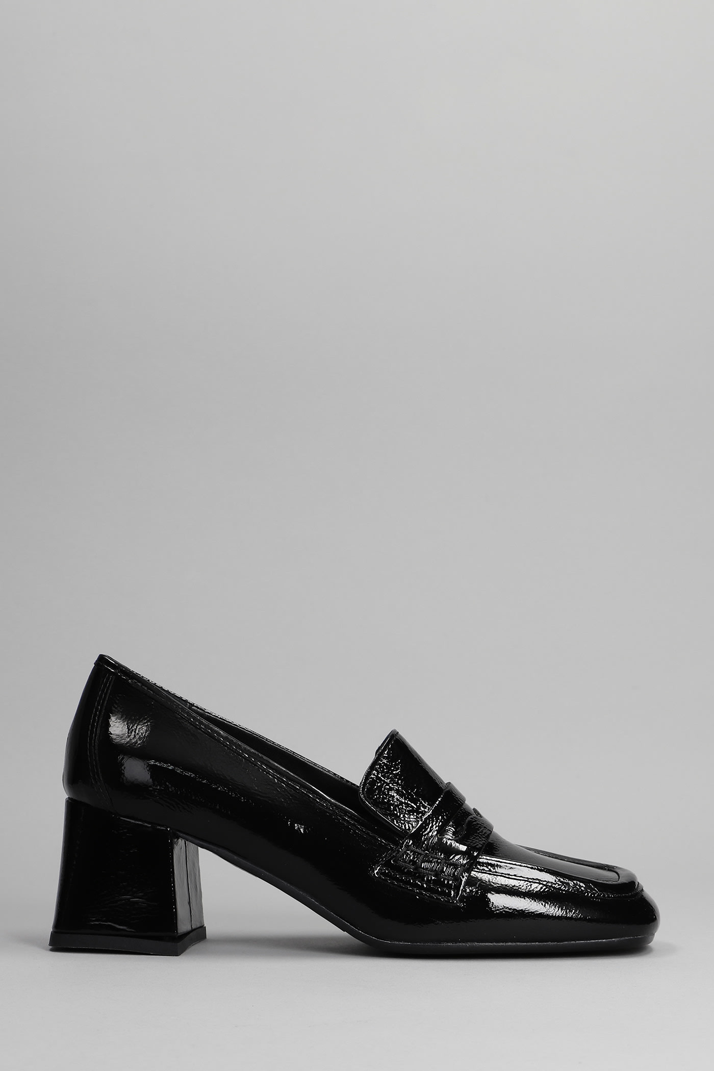 Julie Dee Pumps In Black Patent Leather