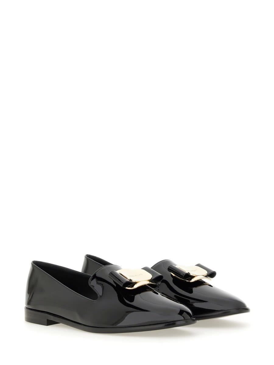 Shop Ferragamo Moccasin New Vara In Black