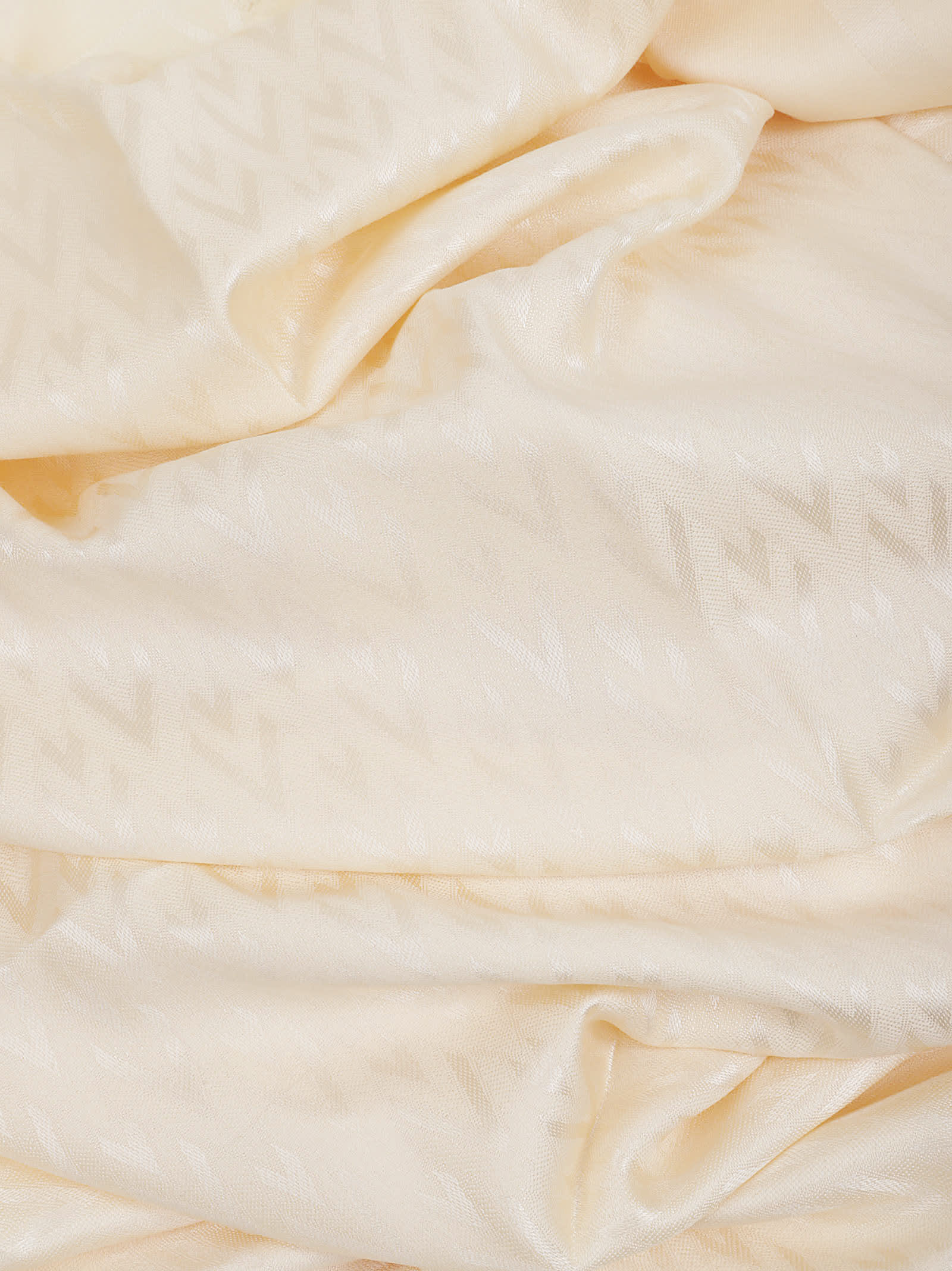 Valentino Shawl Toute La V In Neutral