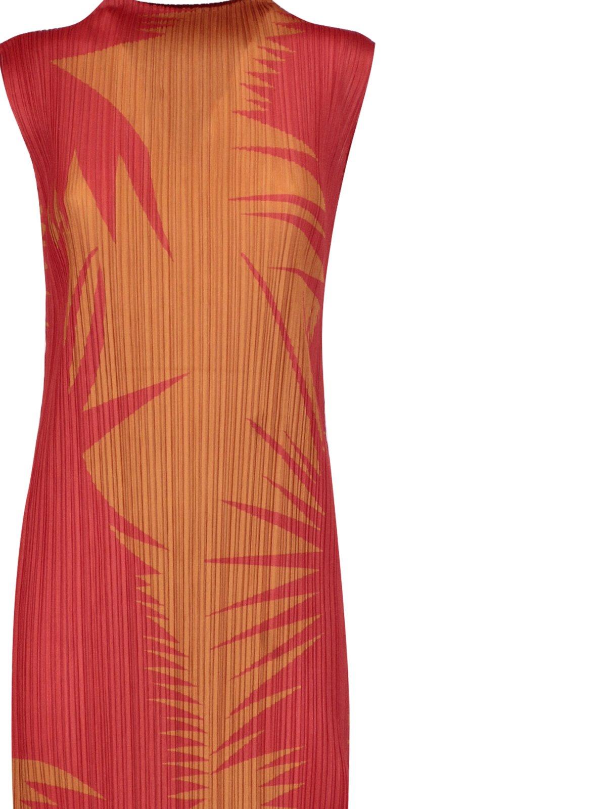 Shop Issey Miyake Graphic Printed Sleeveless Dress In Brown