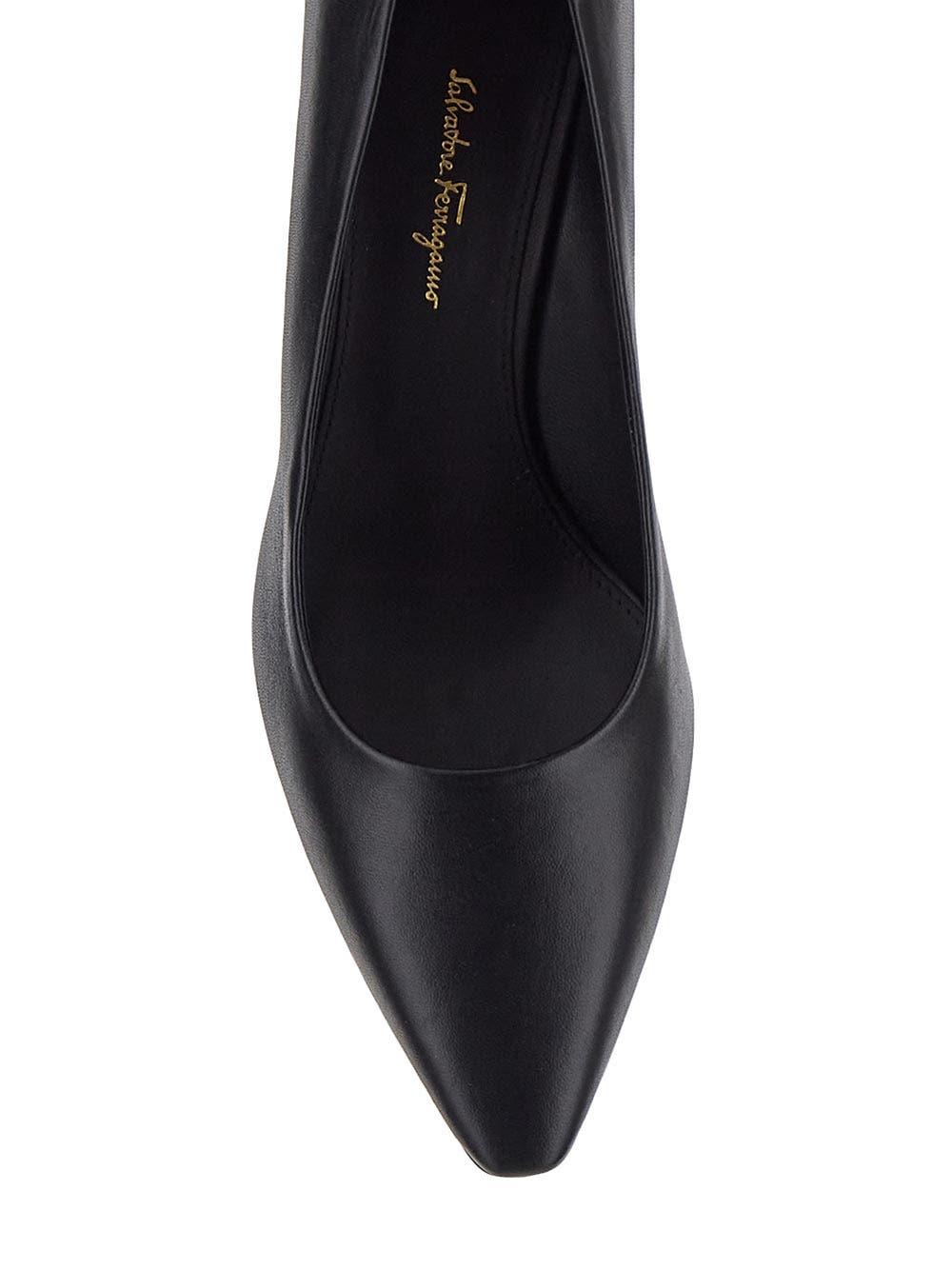 Shop Ferragamo Pump Shoes In Neroneronero