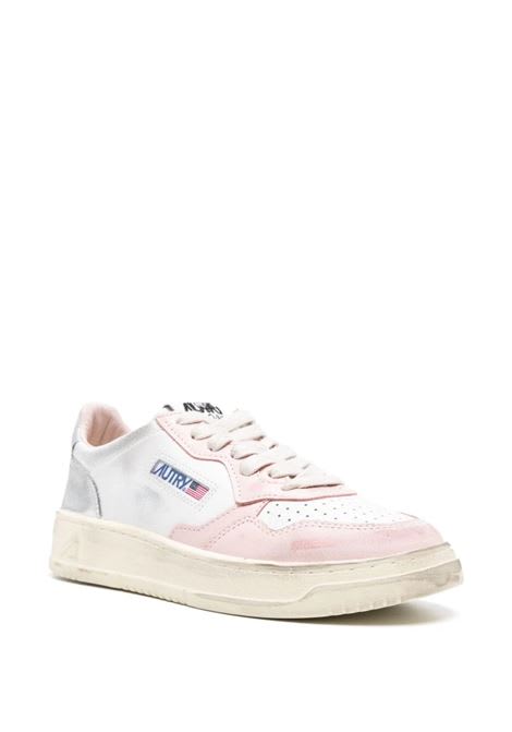 Shop Autry Sup Vint Low Sneakers In Bianco