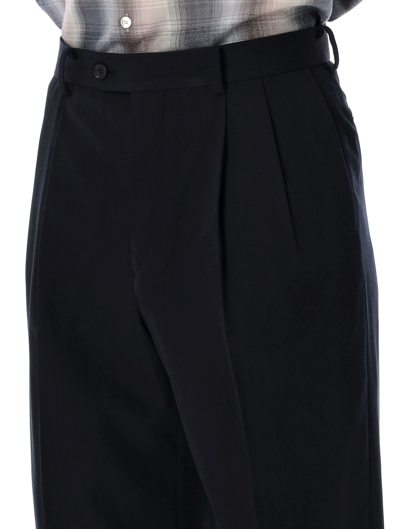 Shop Auralee Light Wool Max Gabardine Two-tuck Slacks In Top Black