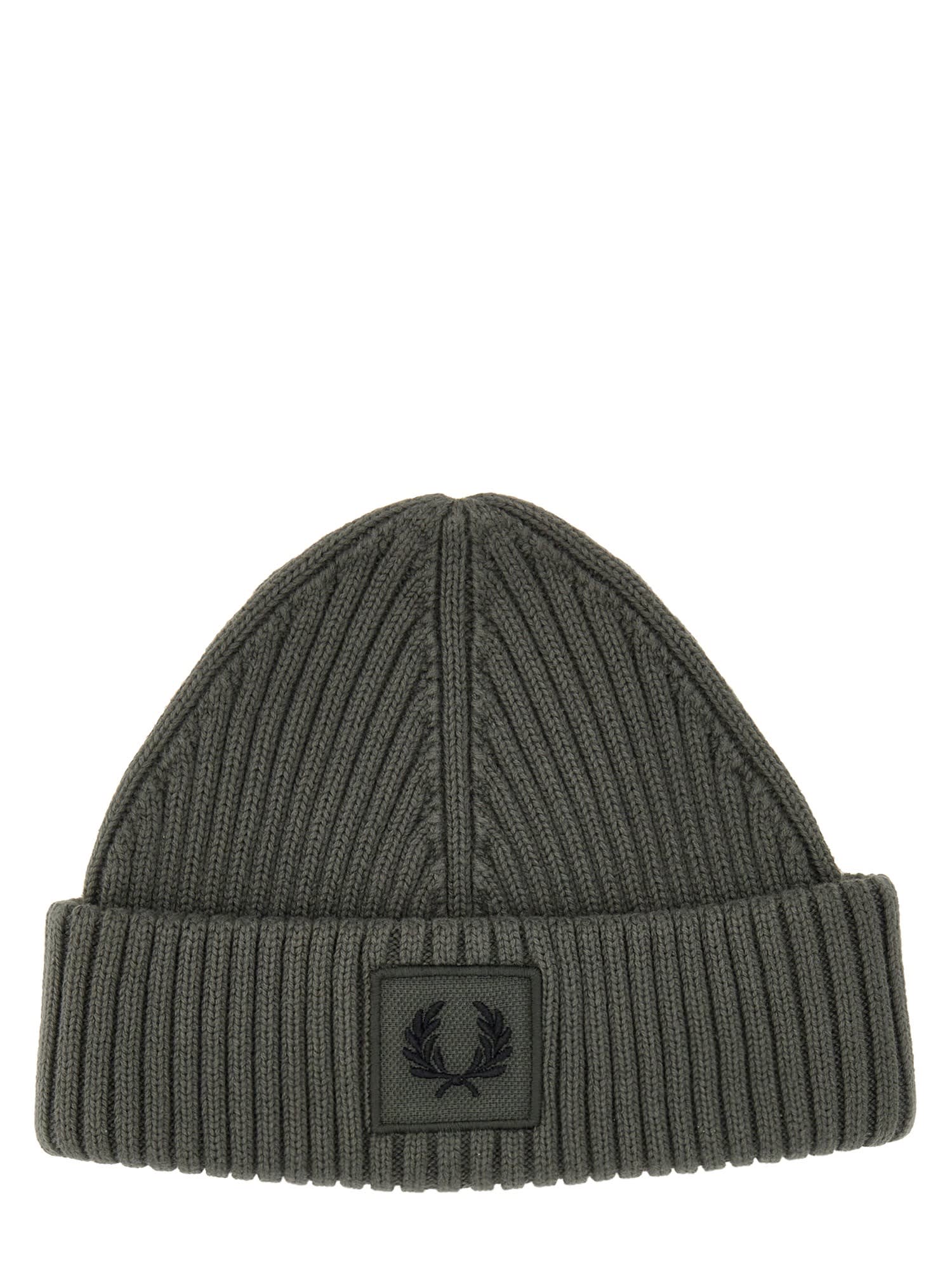 FRED PERRY BEANIE HAT WITH LOGO