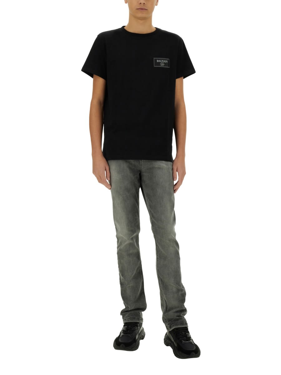 Balmain Couture Label Round Neck Slim Fit T-shirt In Black