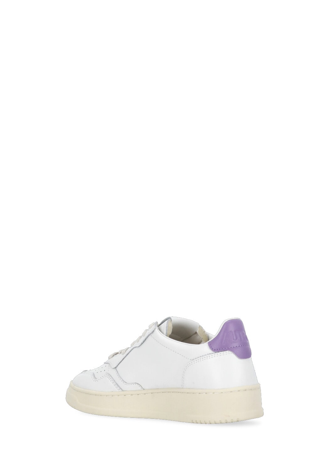 Shop Autry Sneakers Medalist Low In Wht/engl Lav