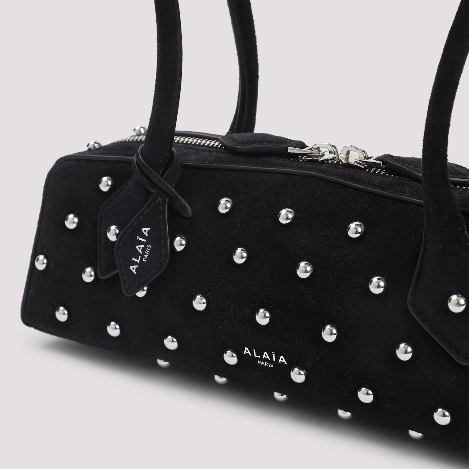 Alaïa Le Teckel Small Shoulder Bag Women In Black