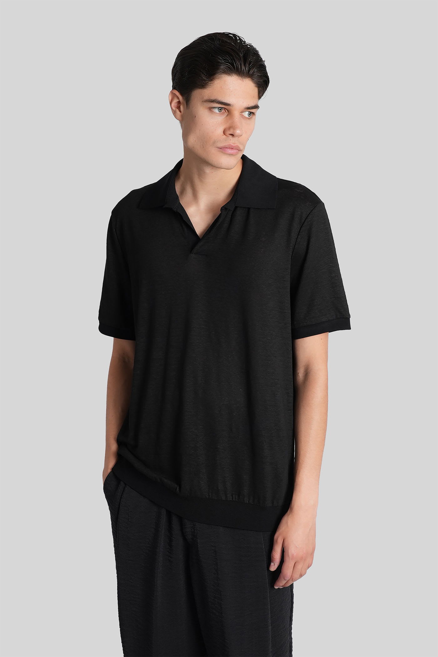 Polo In Black Linen