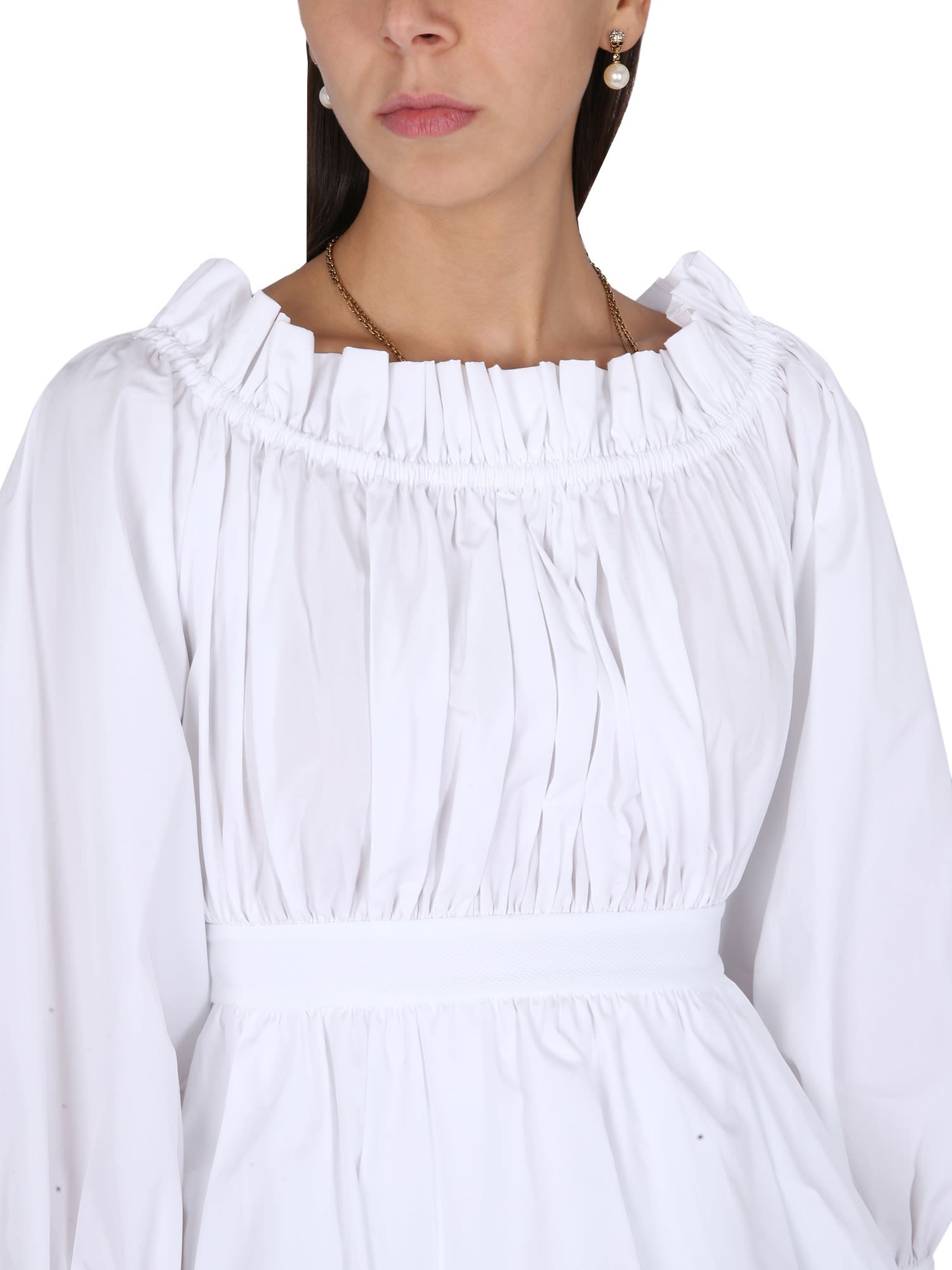 Alexander Mcqueen Off Shoulder Cotton Top In Opticalwhite