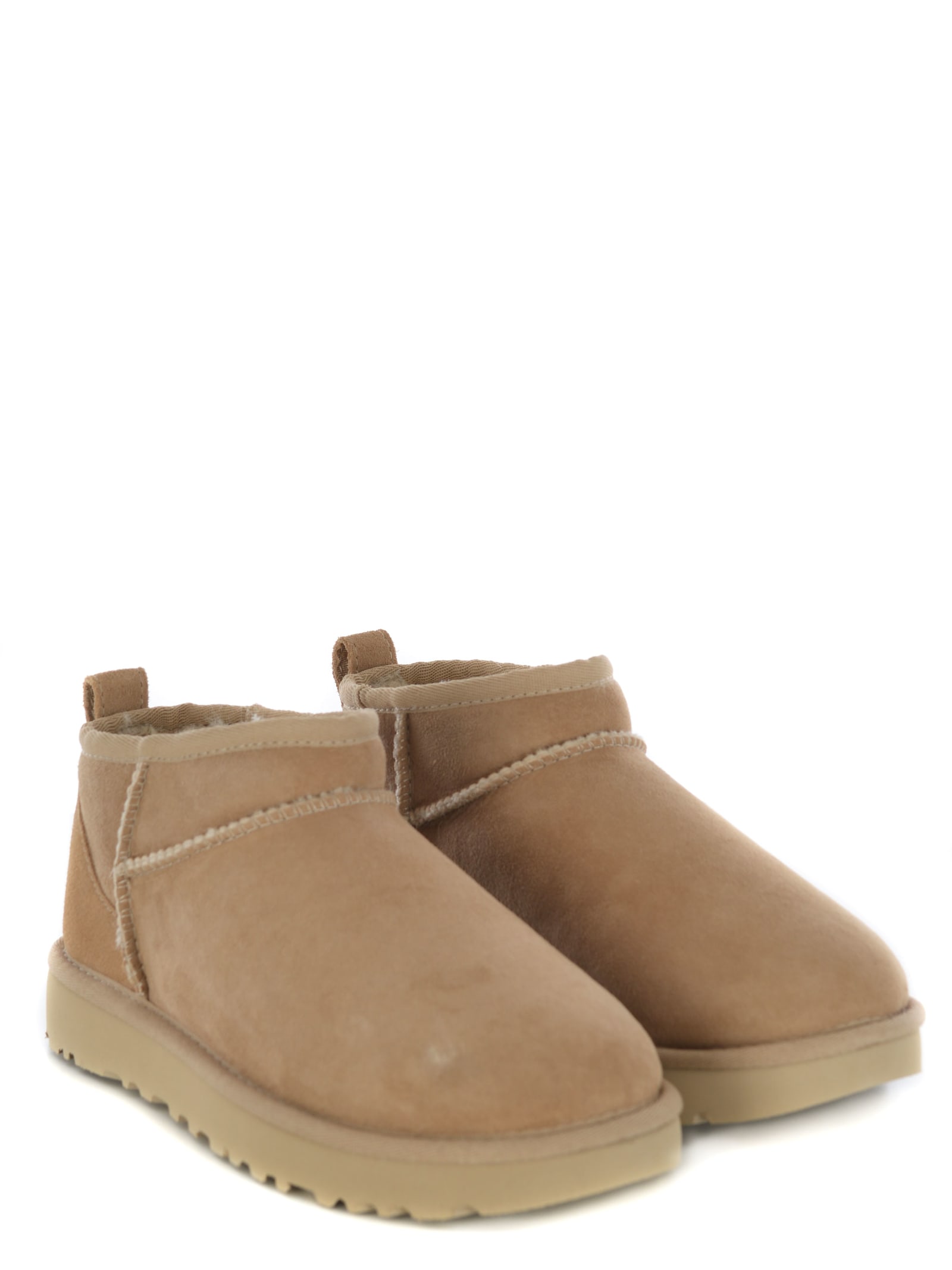 Shop Ugg Stivali  Classic Ultra Mini Made Of Suede In Beige