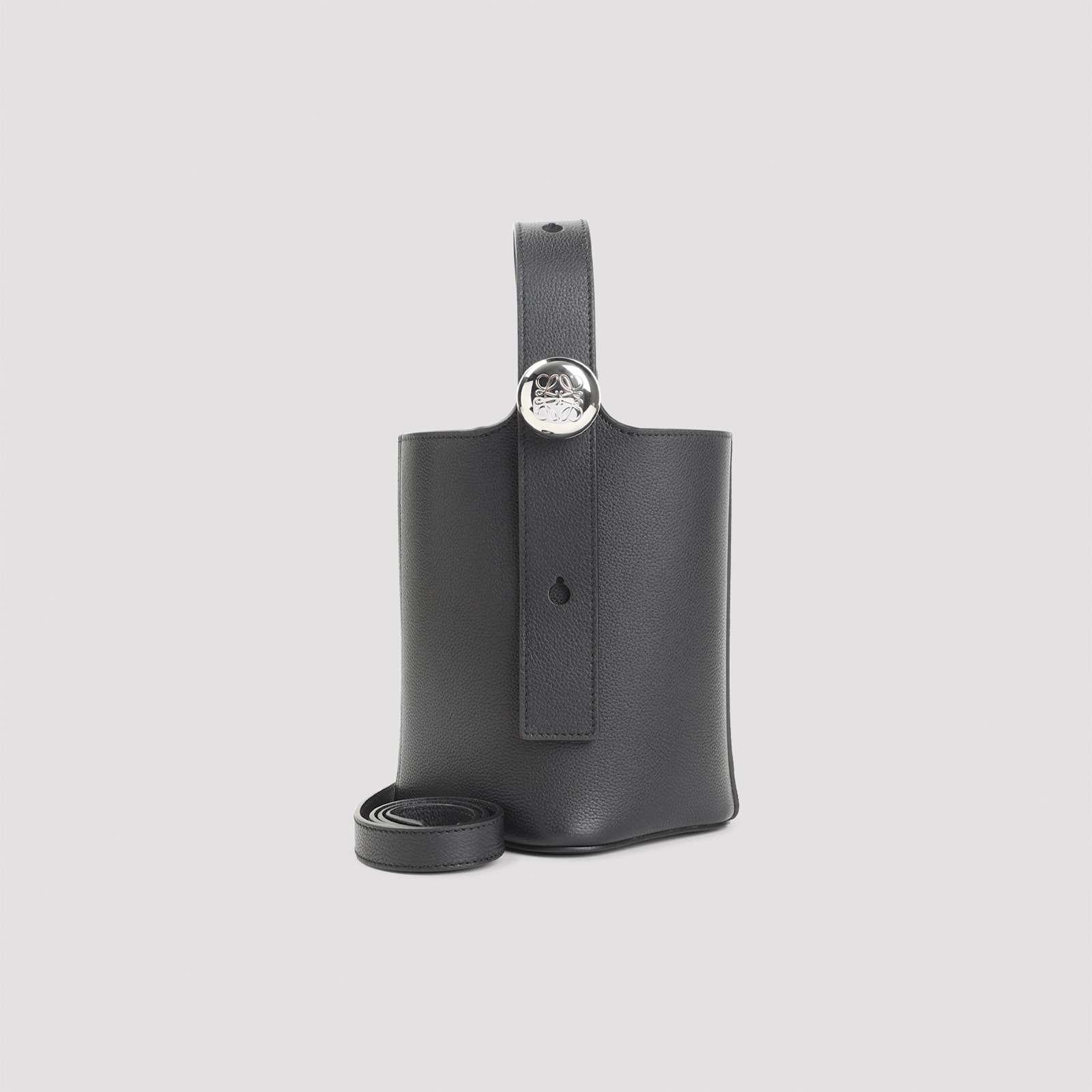 Loewe Pebble Bucket Mini In Black
