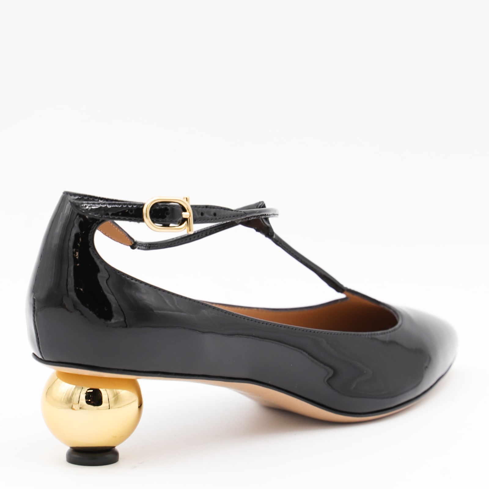 Ferragamo Pointed Toe Pumps With Spherical Heel Design In Black