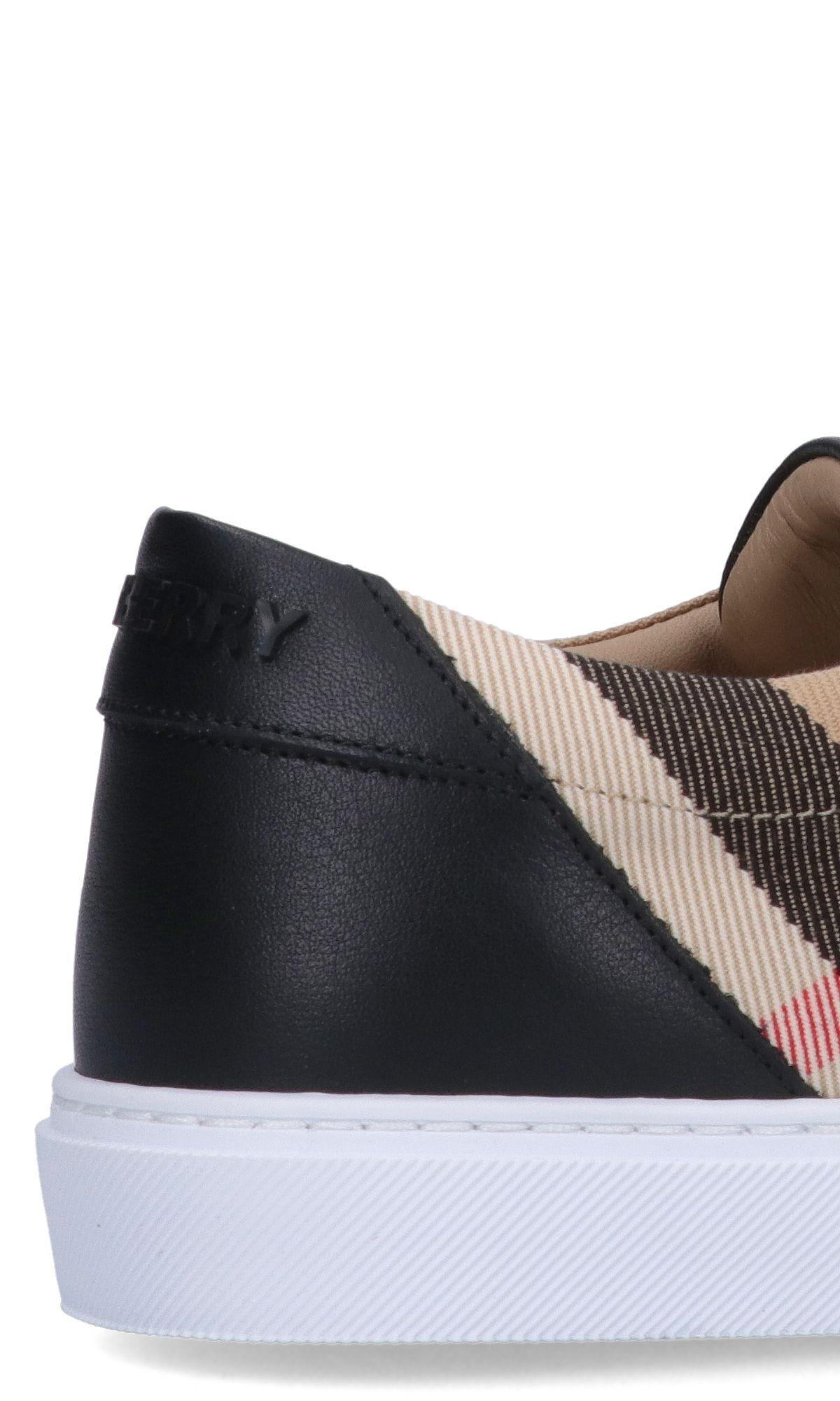 Shop Burberry House Check Sneakers In Black