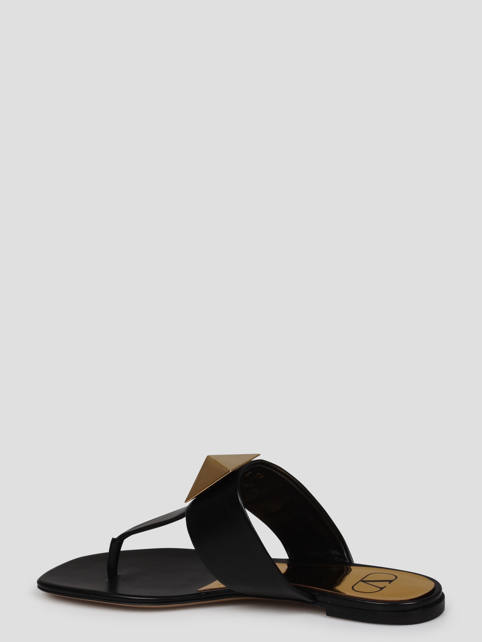 Valentino One Stud Leather Flat Sandals In Black
