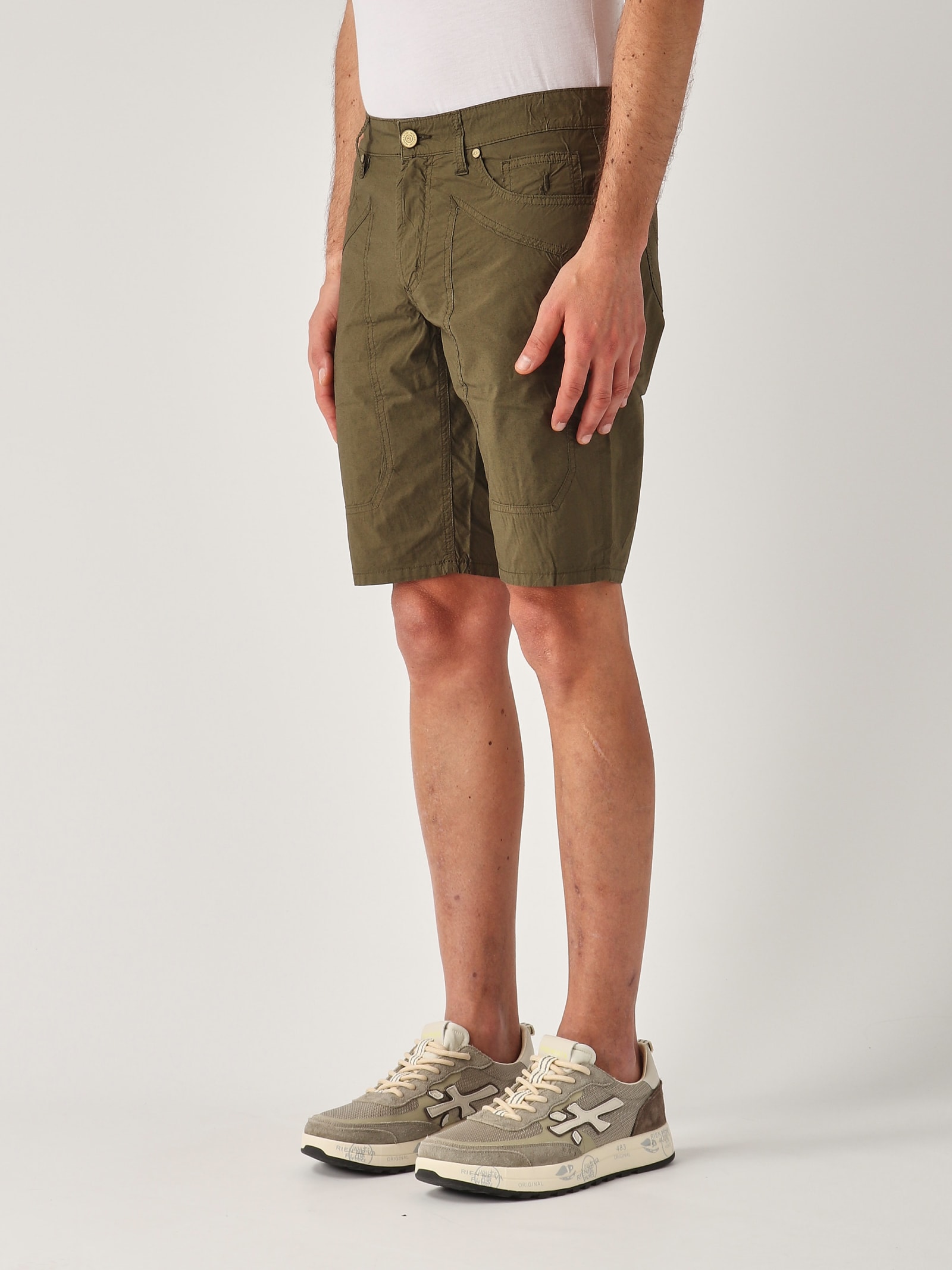 Shop Jeckerson Short Uomo Shorts In Militare