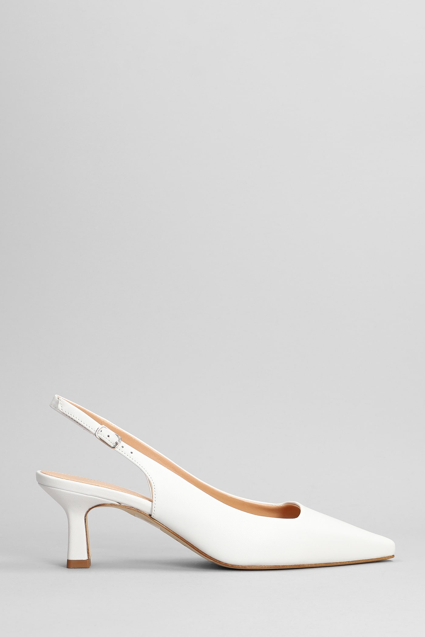 Julie Dee Pumps In White Leather