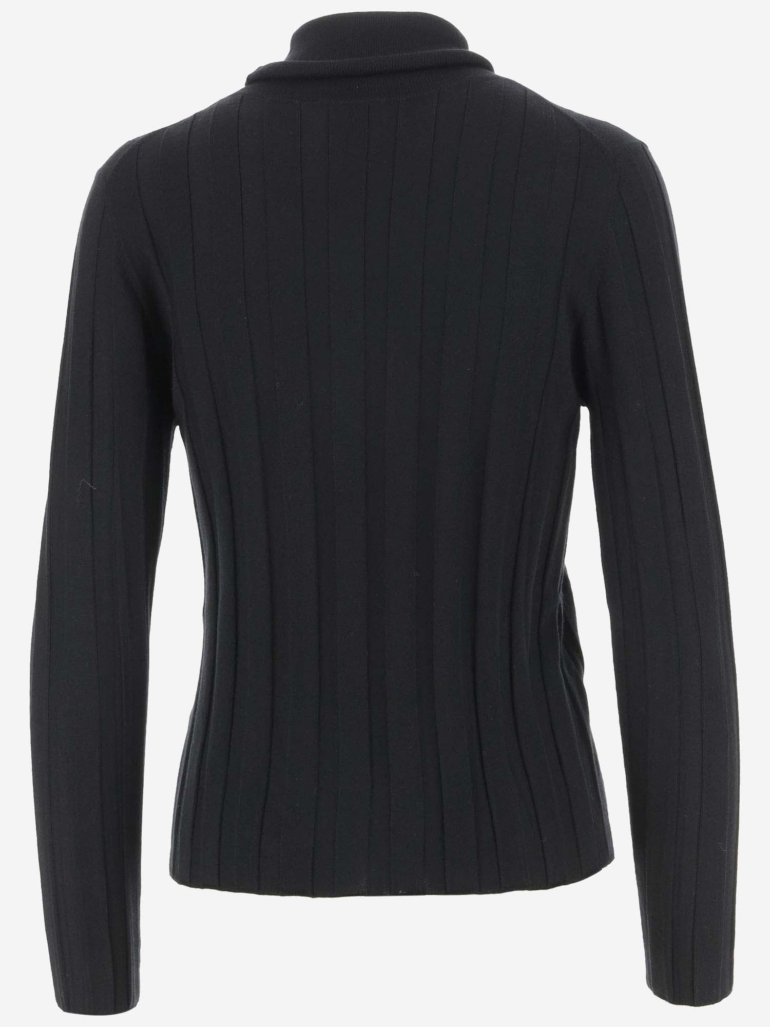 Shop Allude Wool Pullover In Black