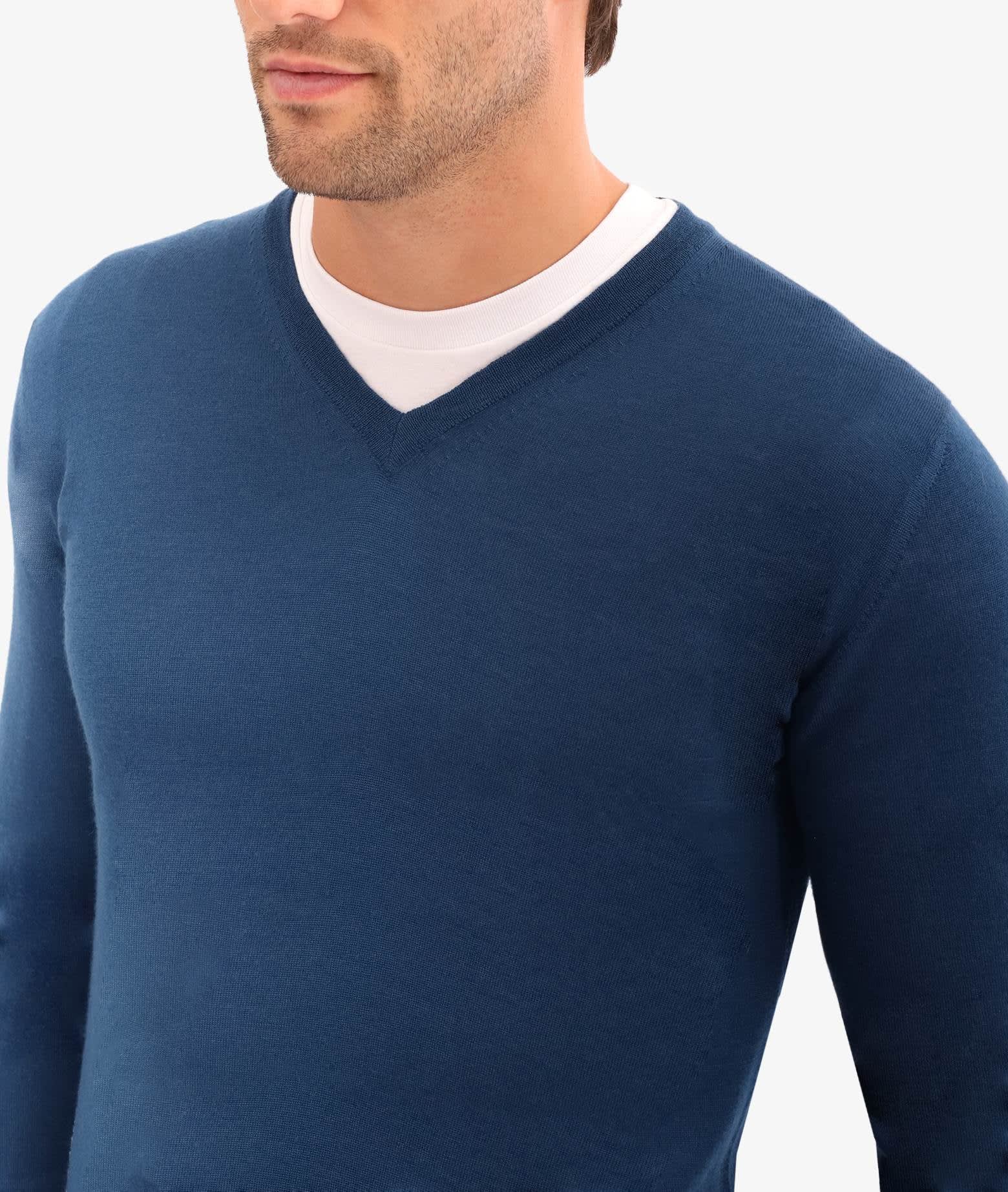 Shop Larusmiani V-neck Sweater Pullman Sweater In Blue