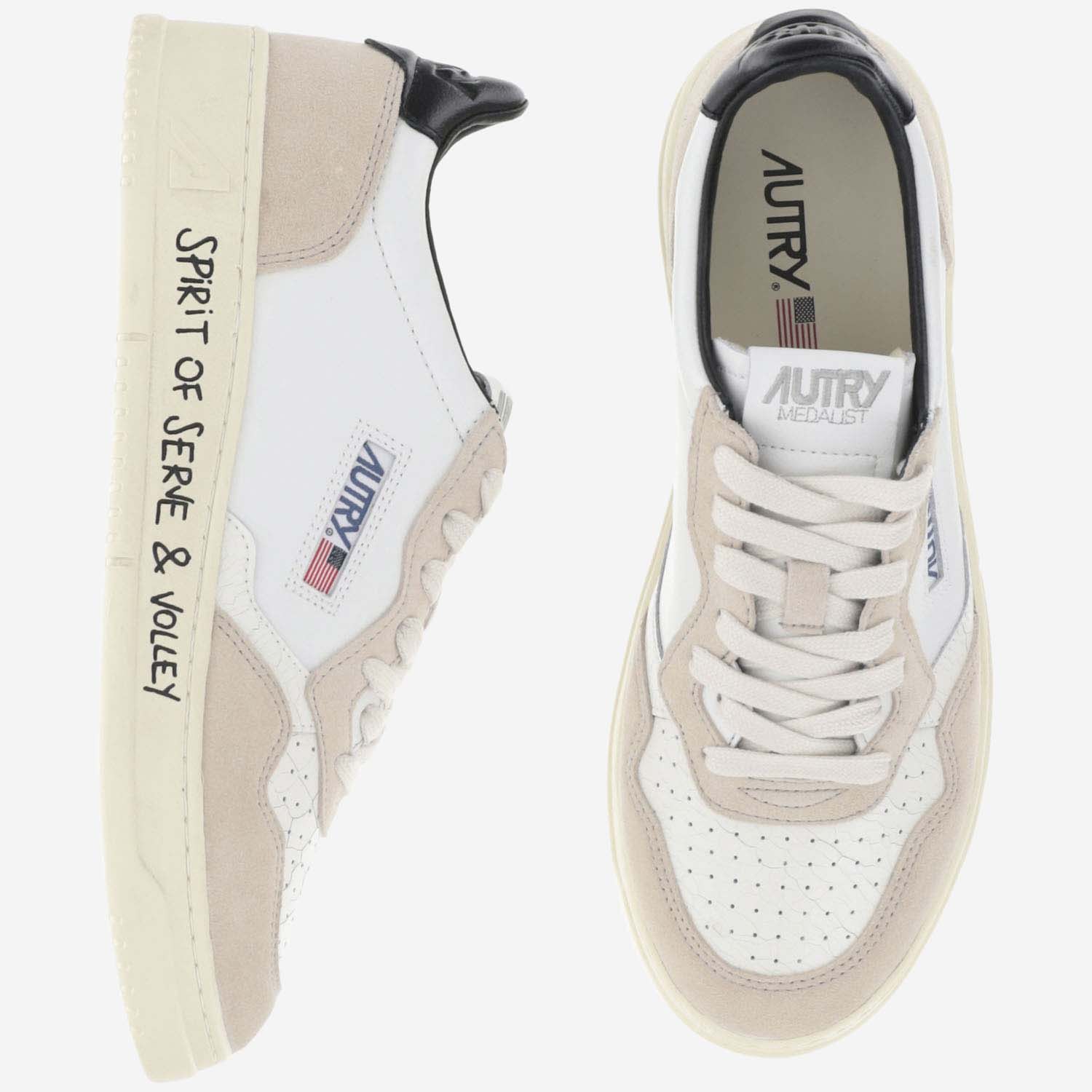 Shop Autry Low Medalist Spirit Of Serve & Volley Sneakers In Bianco