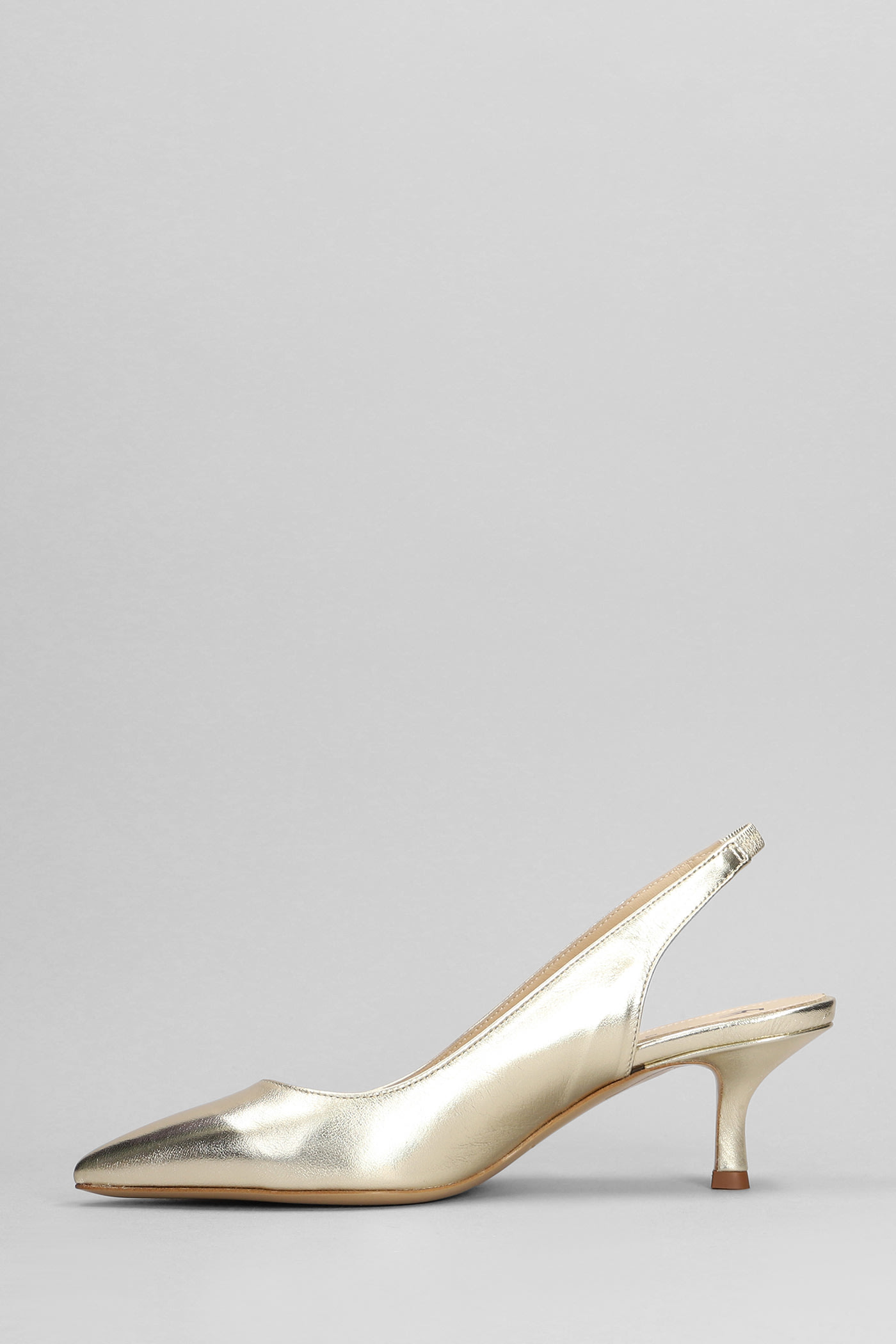 Shop Fabio Rusconi Pumps In Platinum Leather