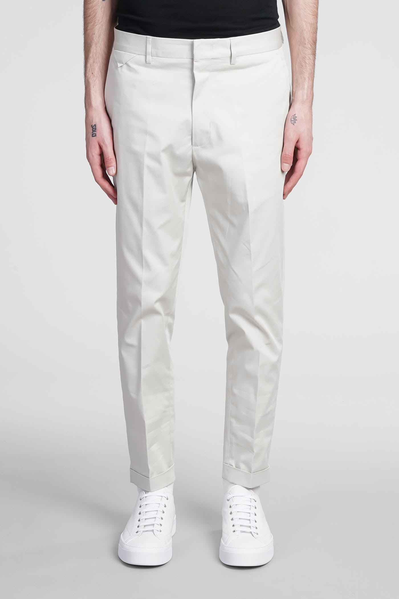 The Best Men's Linen Trousers Brands For Summer 2024