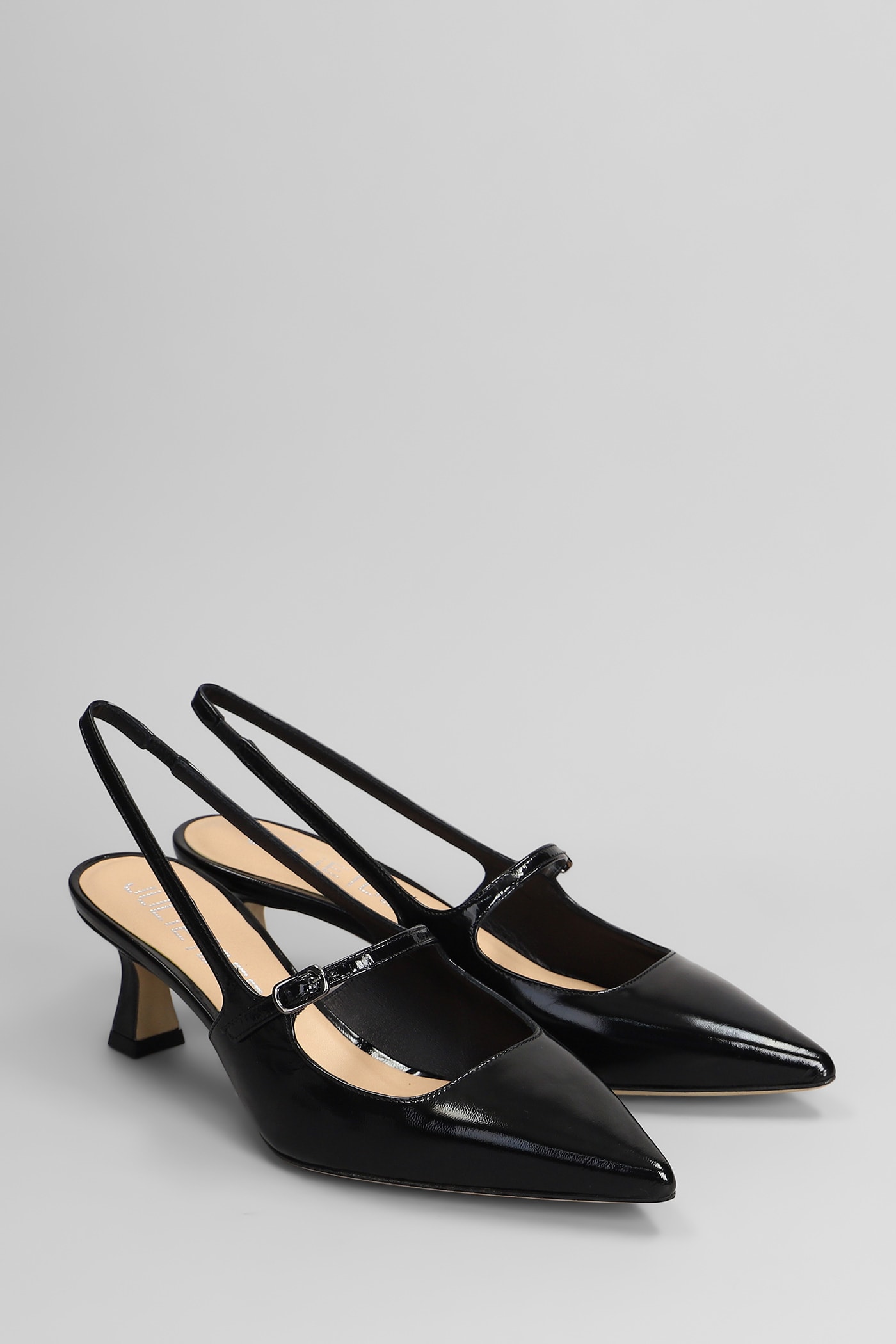 Julie Dee Pumps In Black Leather In Black