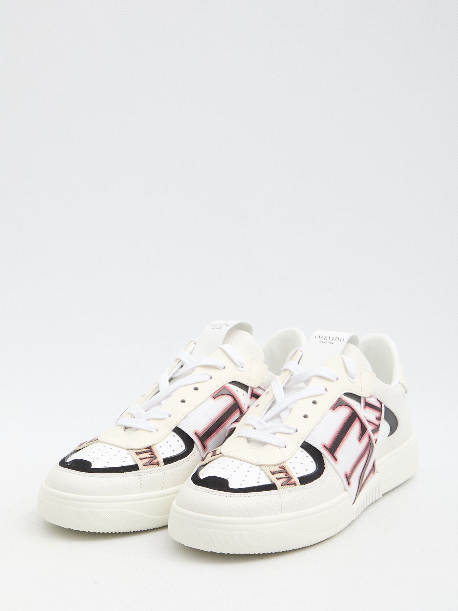 Valentino Garavani 'vl7n' White Sneakers With Maxi Logo Print And Logo Patch On The Tongue In Leathe In White