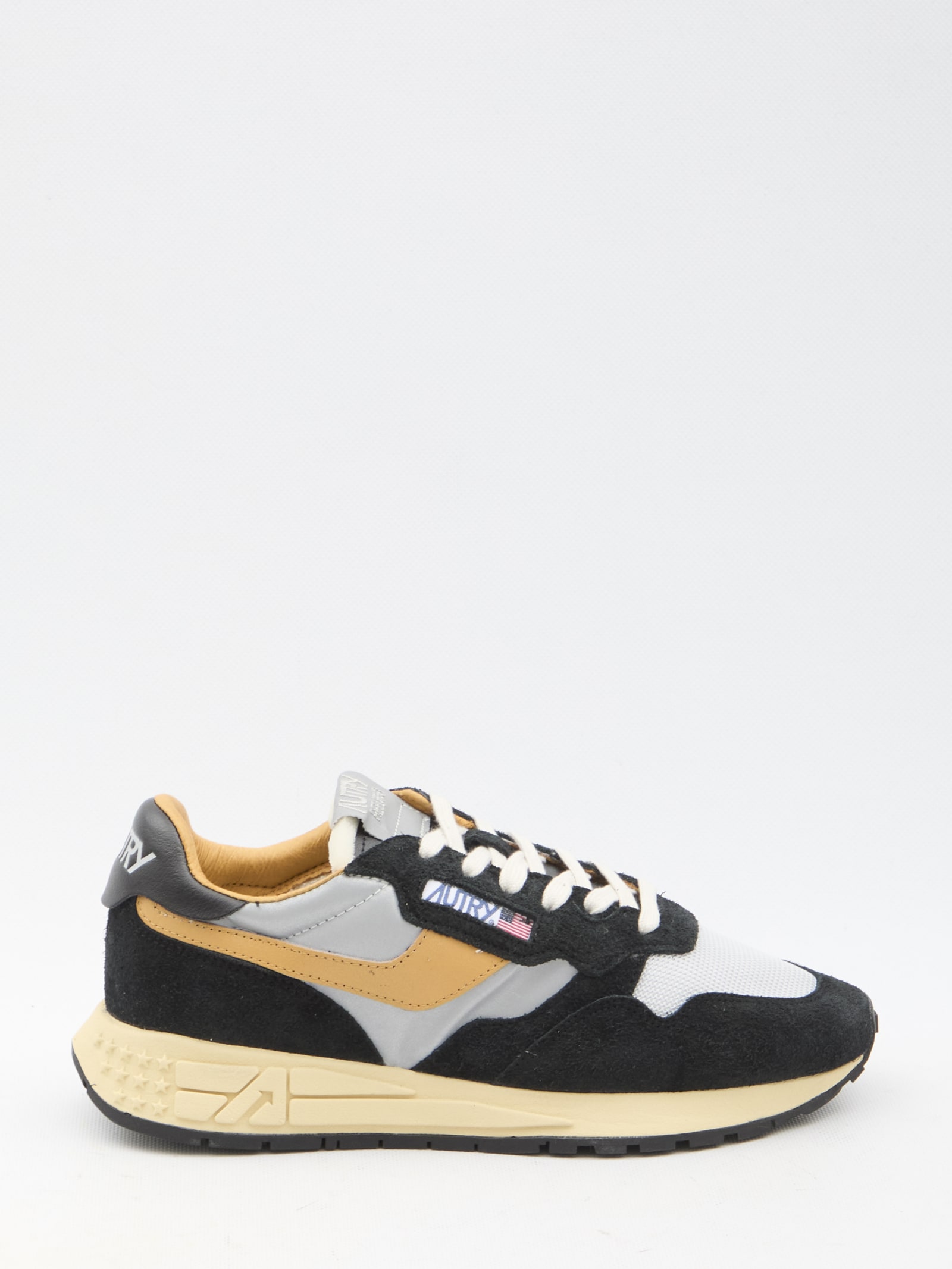 Shop Autry Reelwind Low Sneakers In Black