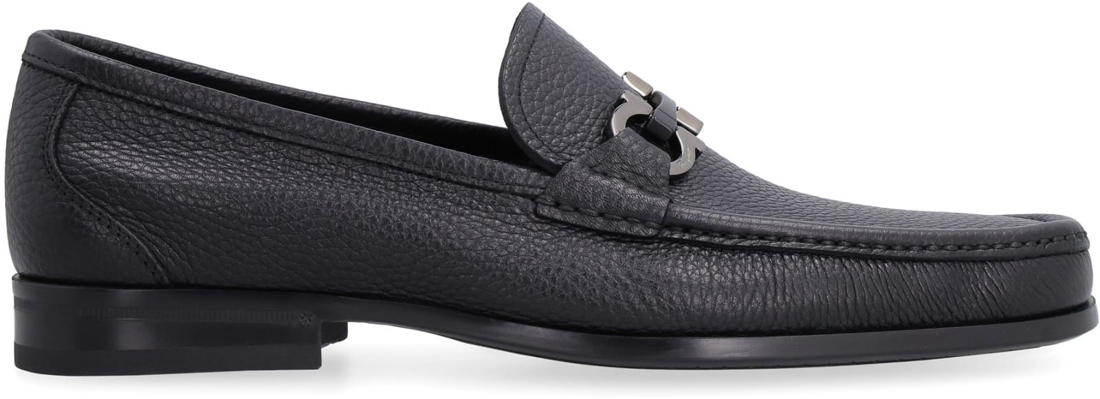 Shop Ferragamo Grandioso Leather Loafers In Black