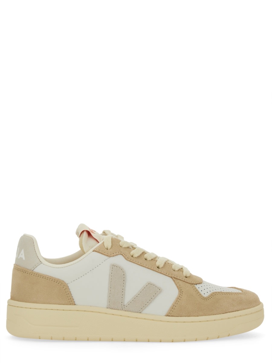 Sneaker v-82