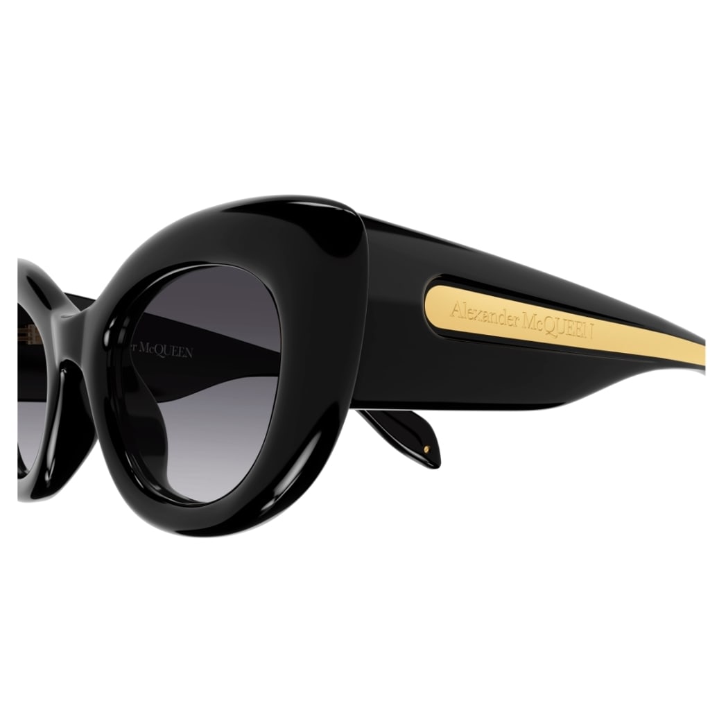 Shop Alexander Mcqueen Am0403s 001 Sunglasses In Nero