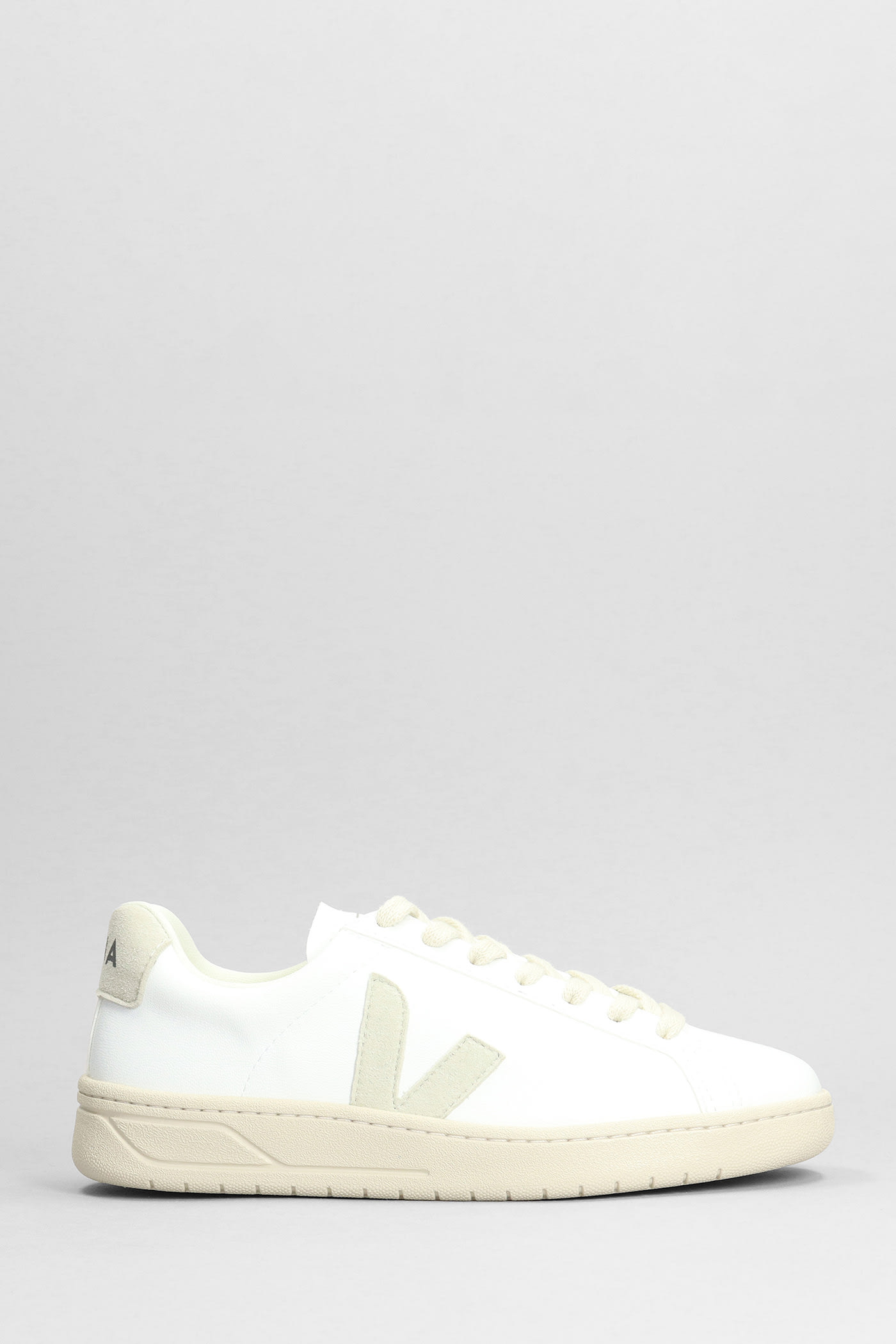 Veja Urca Cwl Sneakers In White
