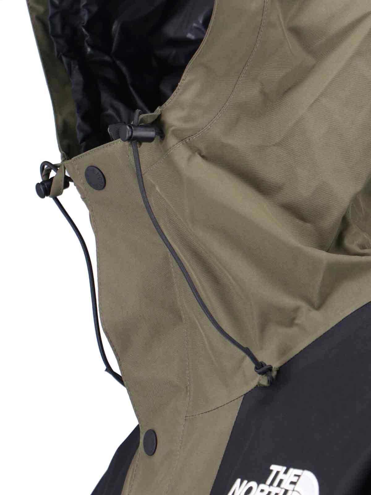 The North Face Versatile Jacket With Adjustable Hood And Pockets In Green