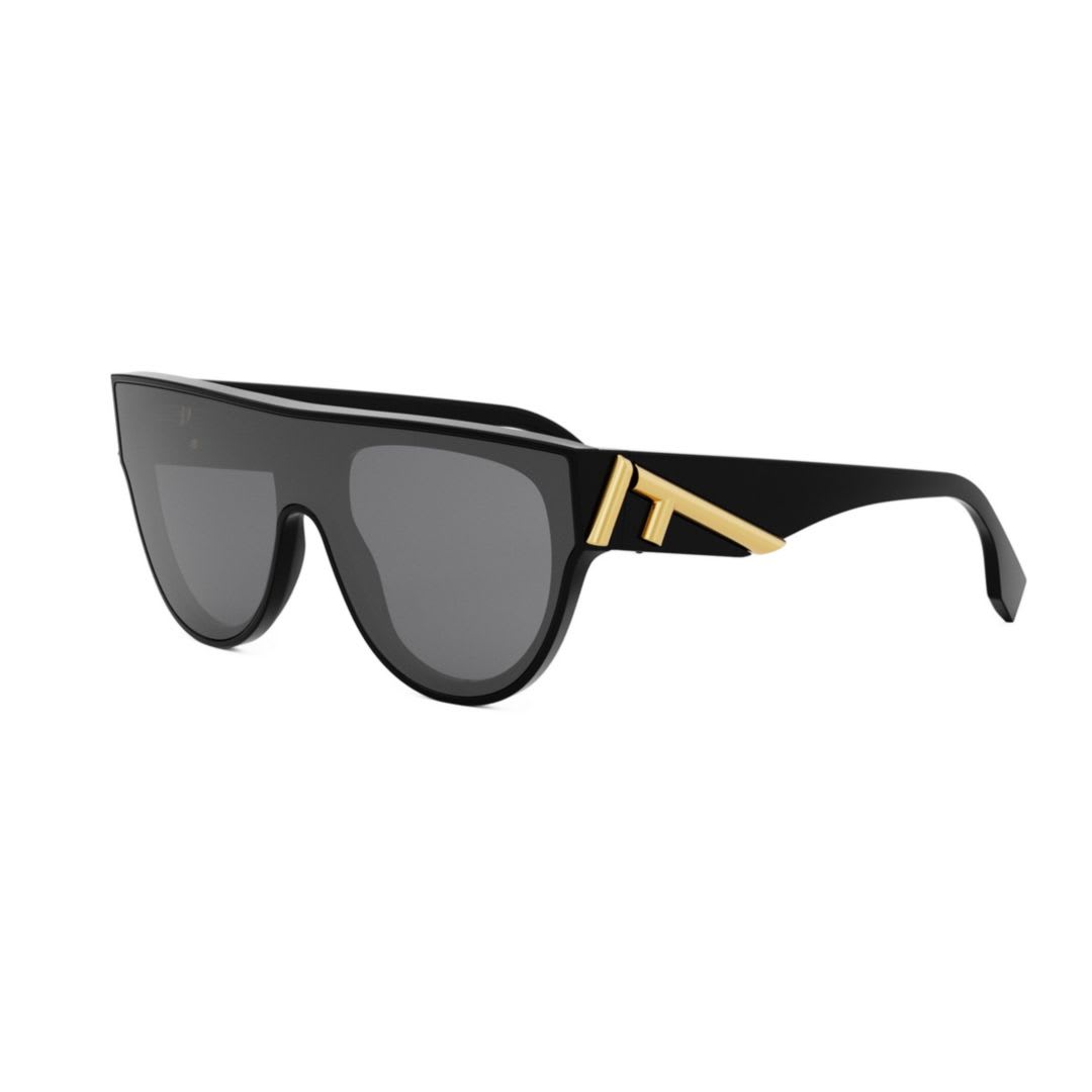 Fendi First Geometric Sunglasses, 139mm In 01a - Black