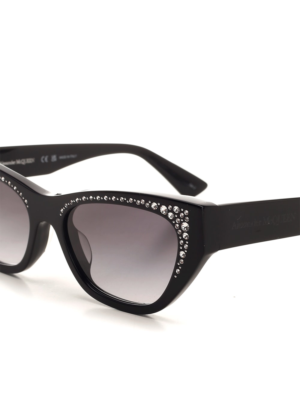 Alexander Mcqueen Cat-eye Sunglasses In Black