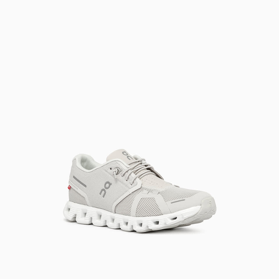 Shop On Cloud 5 Sneakers 59.98773 In Pearl White