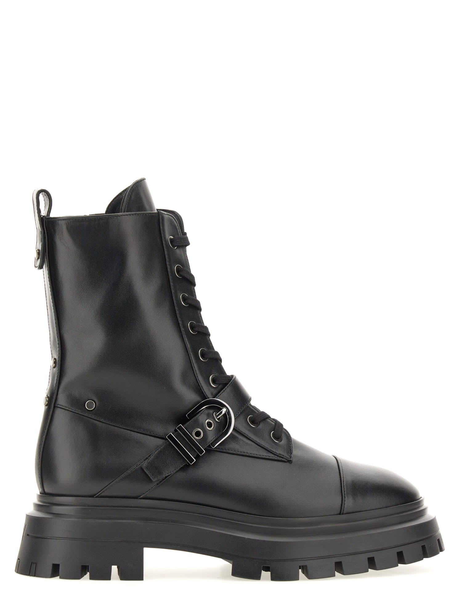 Stuart Weitzman Maverick Bedford Boot With Rubber Sole In Nero
