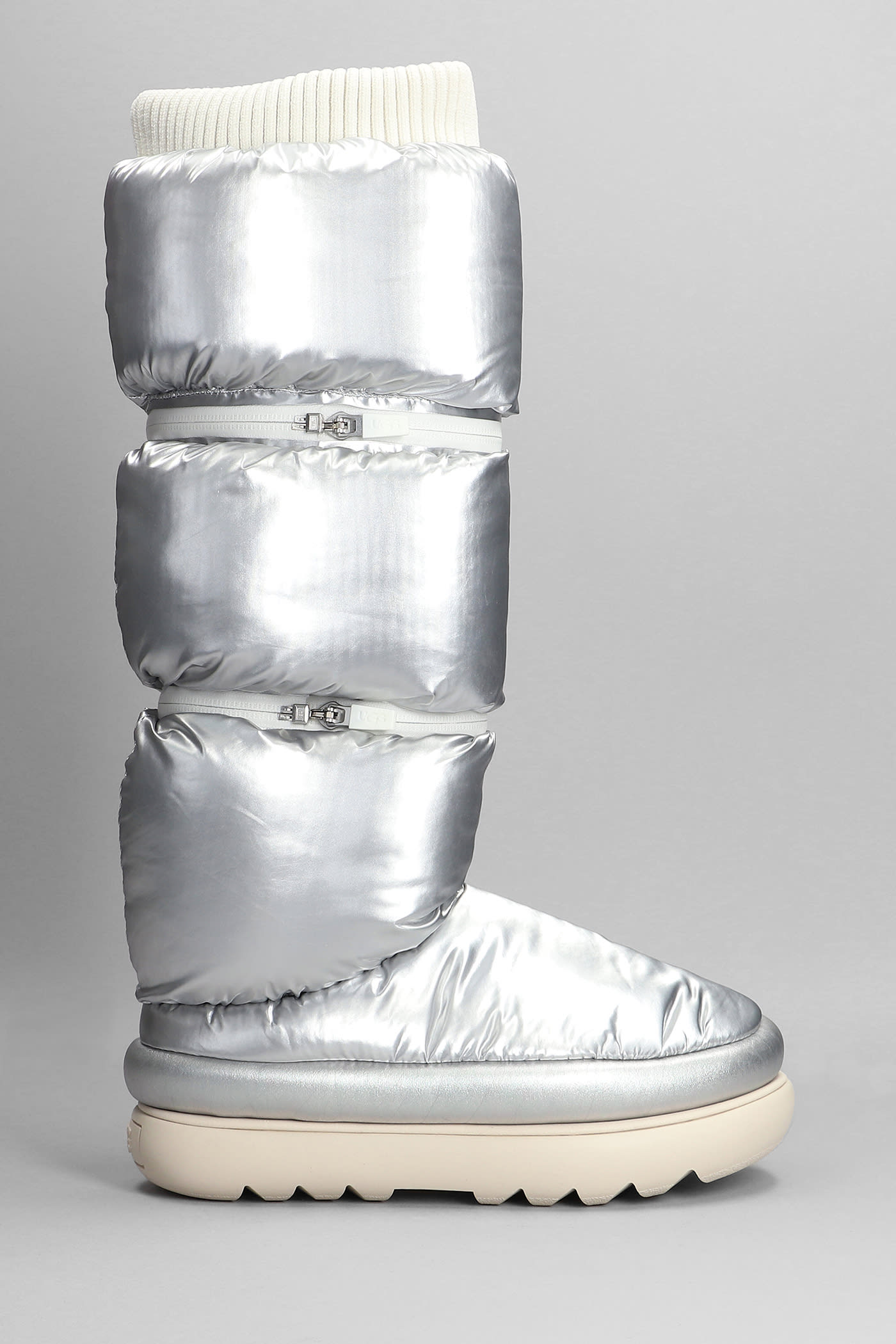 UGG Classic Maxi Ultra Low Heels Boots In Silver Synthetic Fibers