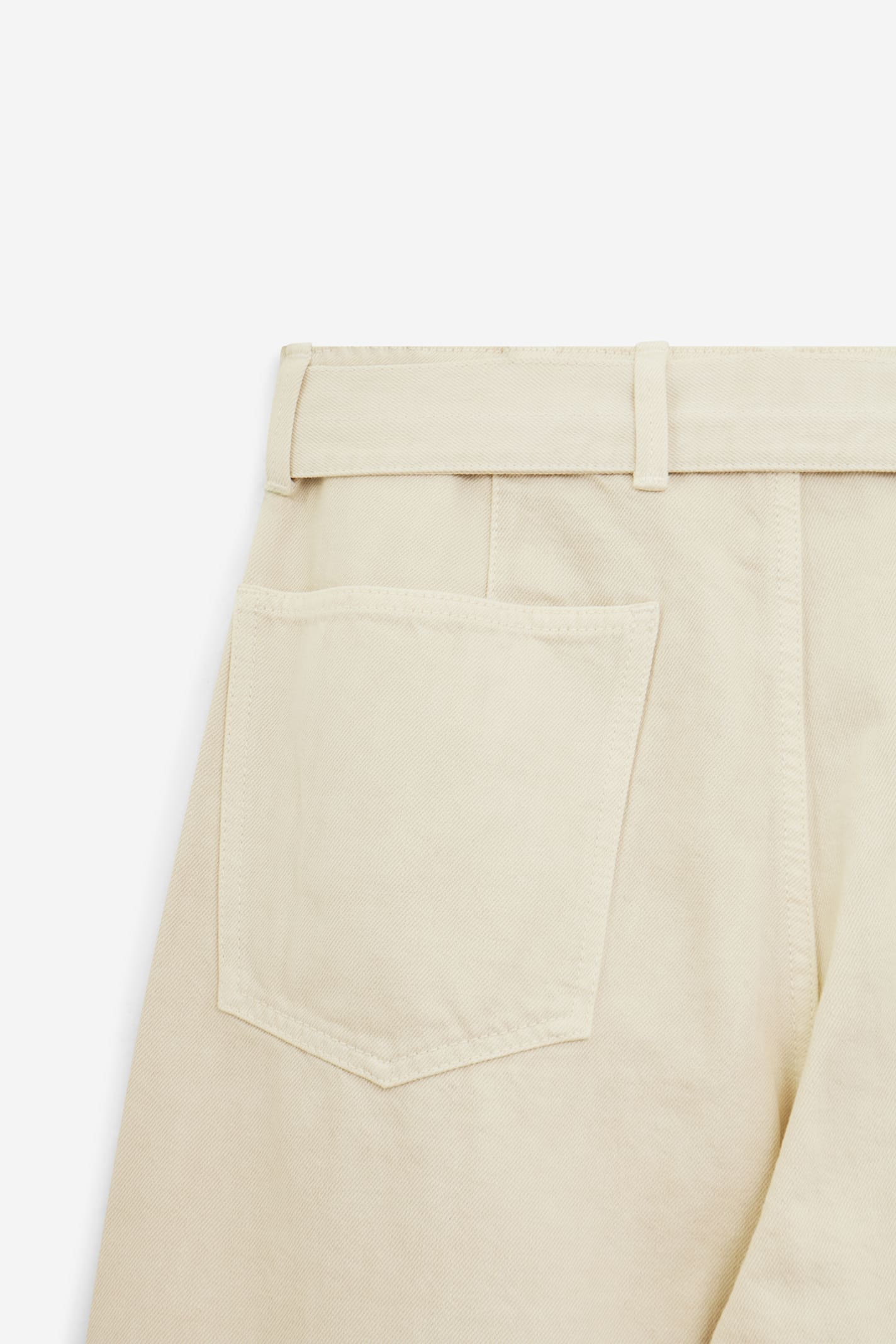 Lemaire Twisted Seam Belted Straight Leg Pants In White