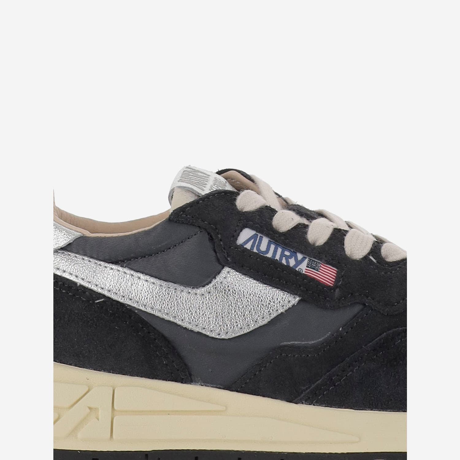 Autry 'reelwind' Blue Low Top Sneakers With Logo Patch On Tongue And Side And Logo Lettering On The Heel