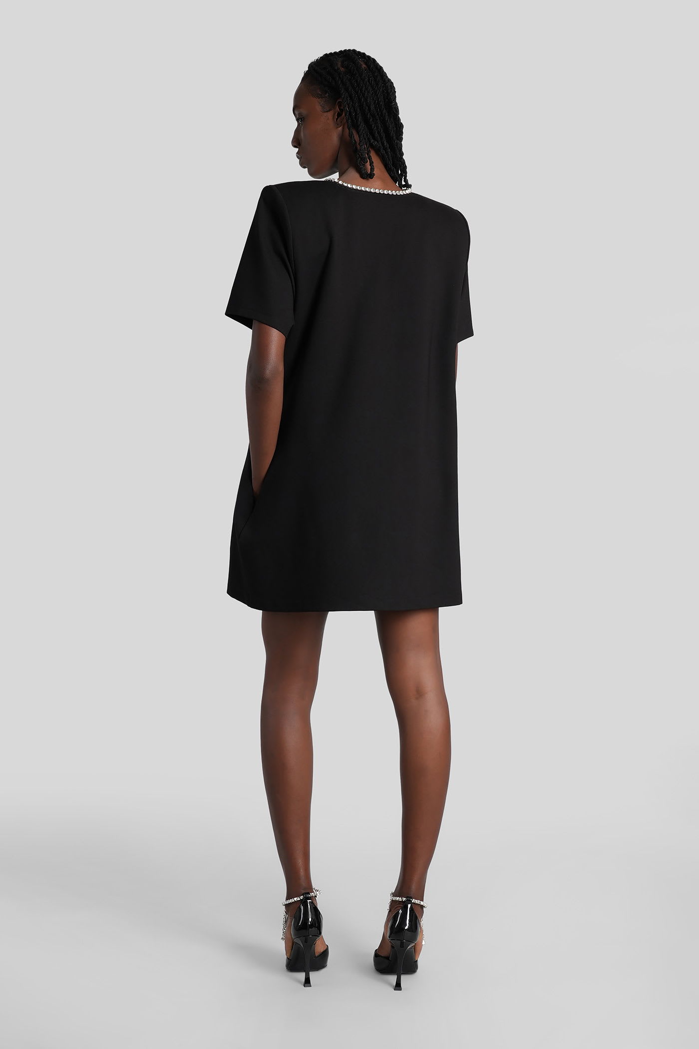 Area In Black Rayon In Brown