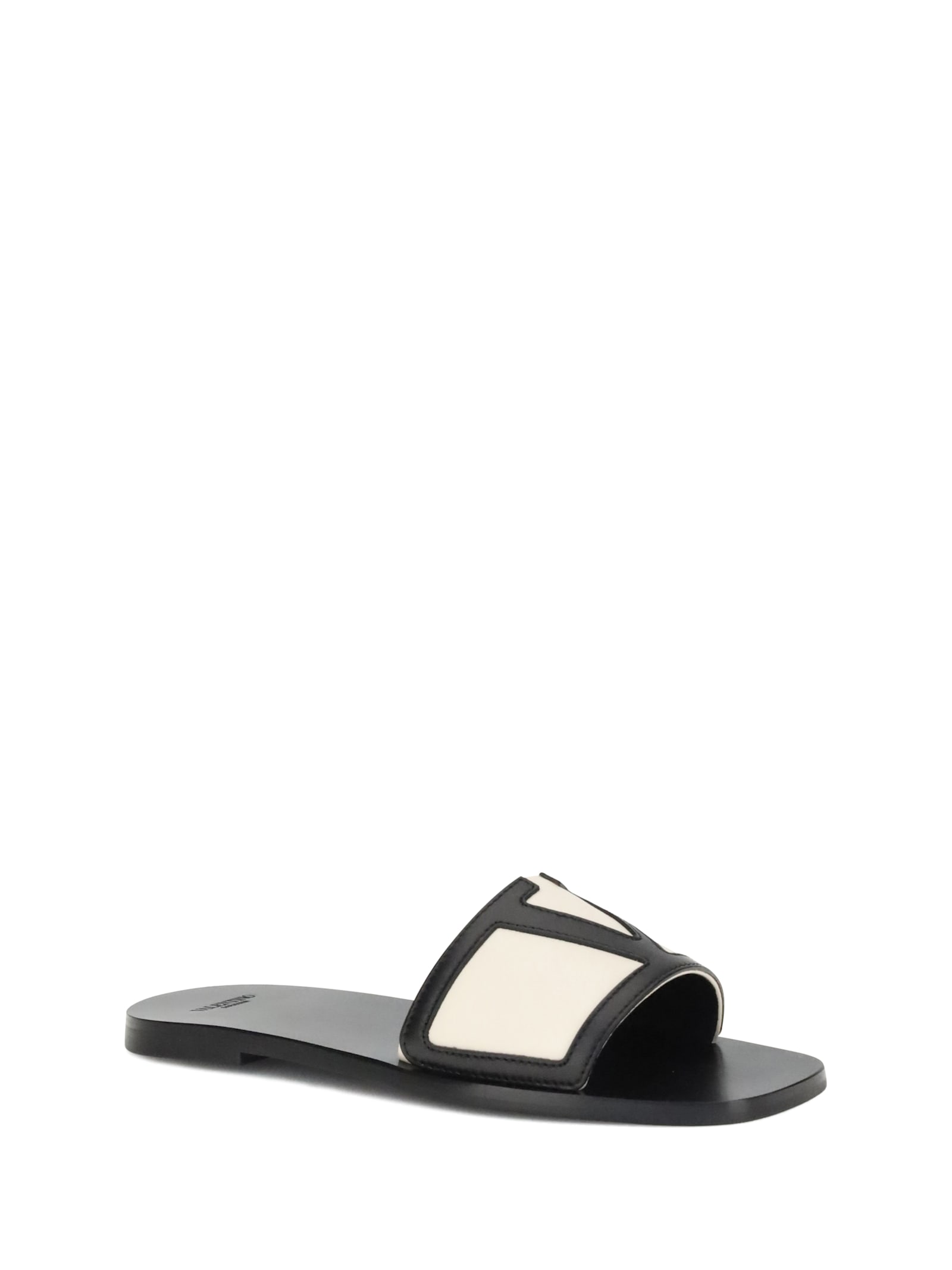 Valentino Viva Superstar Sandals In Neutral
