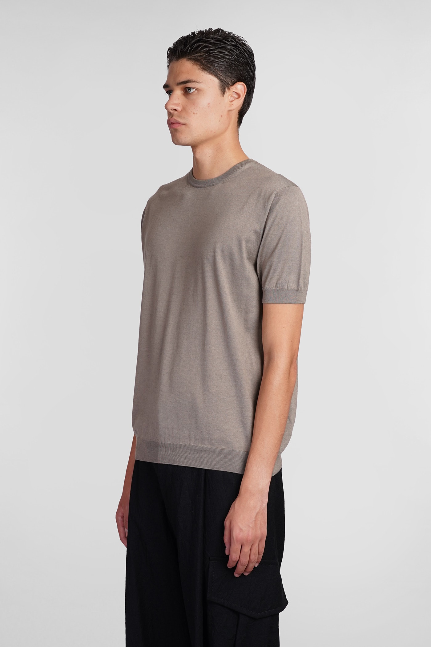 Shop Giorgio Armani T-shirt In Beige Silk