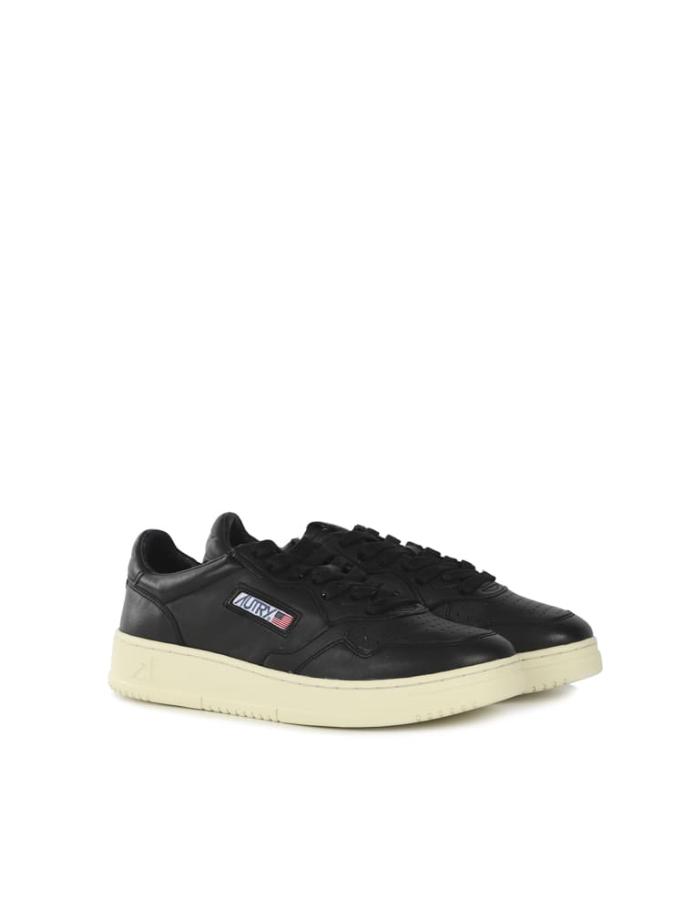 Shop Autry Dallas Low Top Sneakers In Black