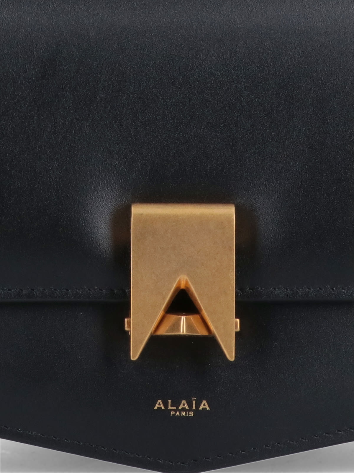 Shop Alaïa Small Le Papa Shoulder Bag In Black