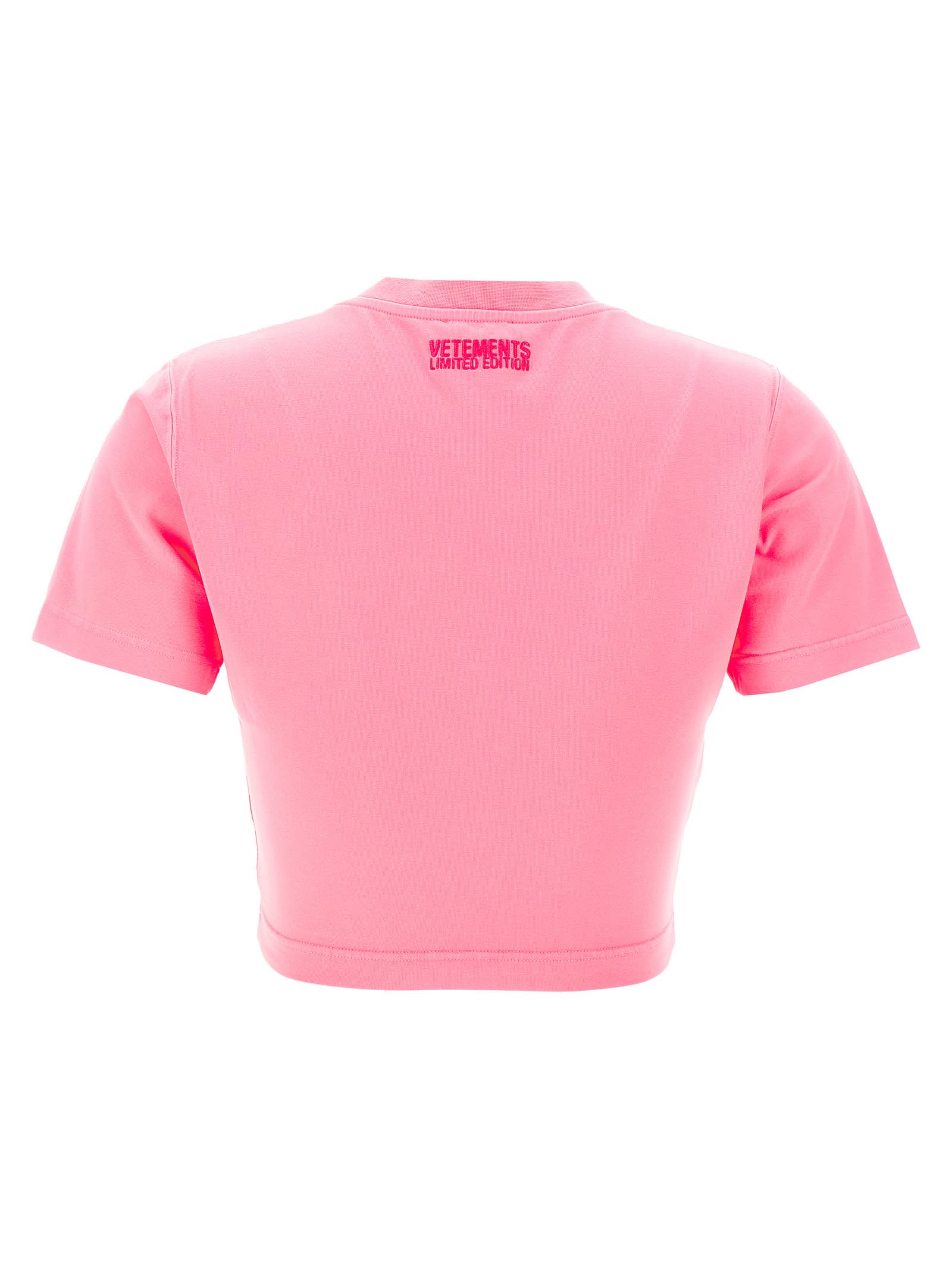 Shop Vetements Hello My Name Is  Cropped T-shirt In Fuchsia