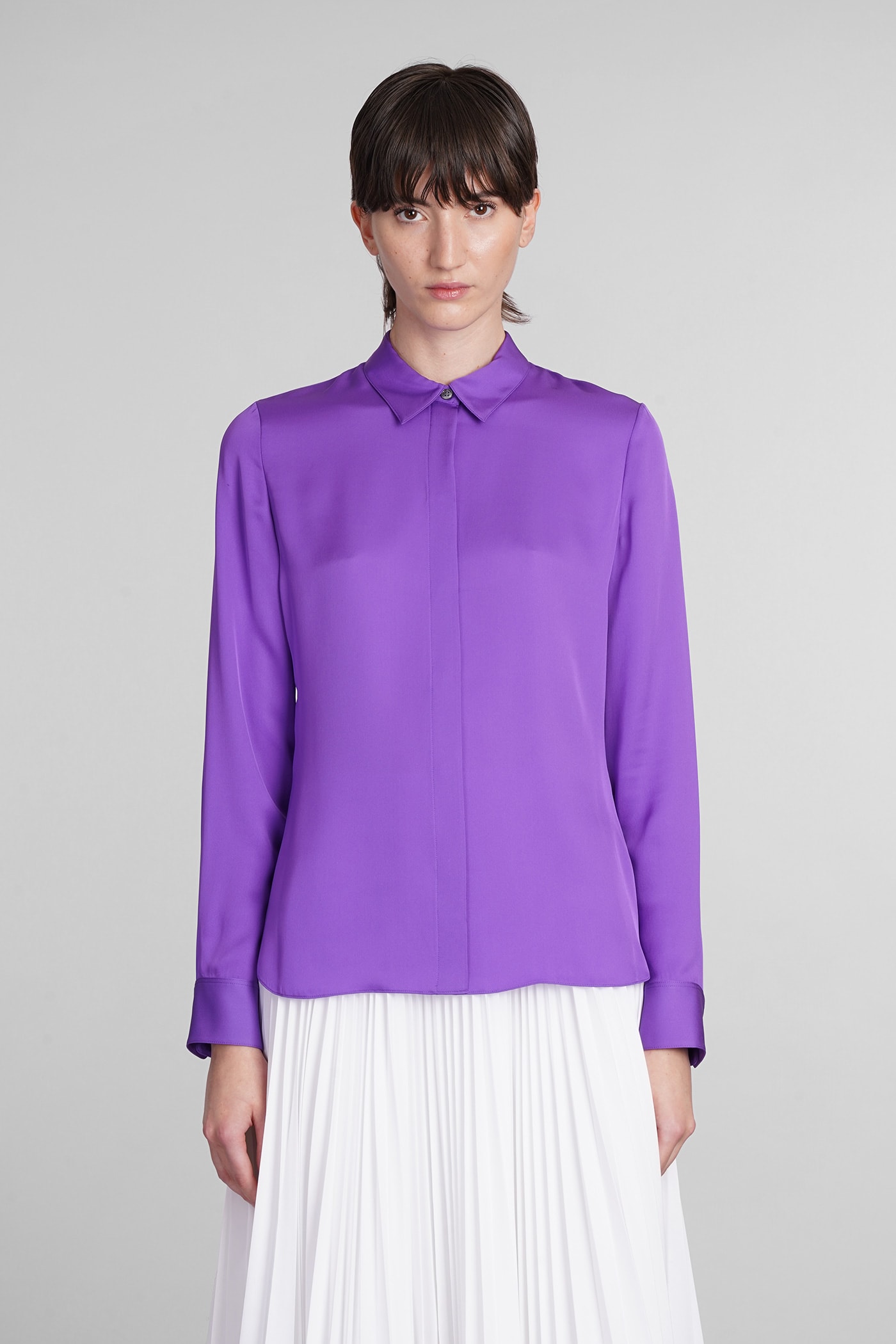 Shop Theory Shirt In Viola Silk In Peony